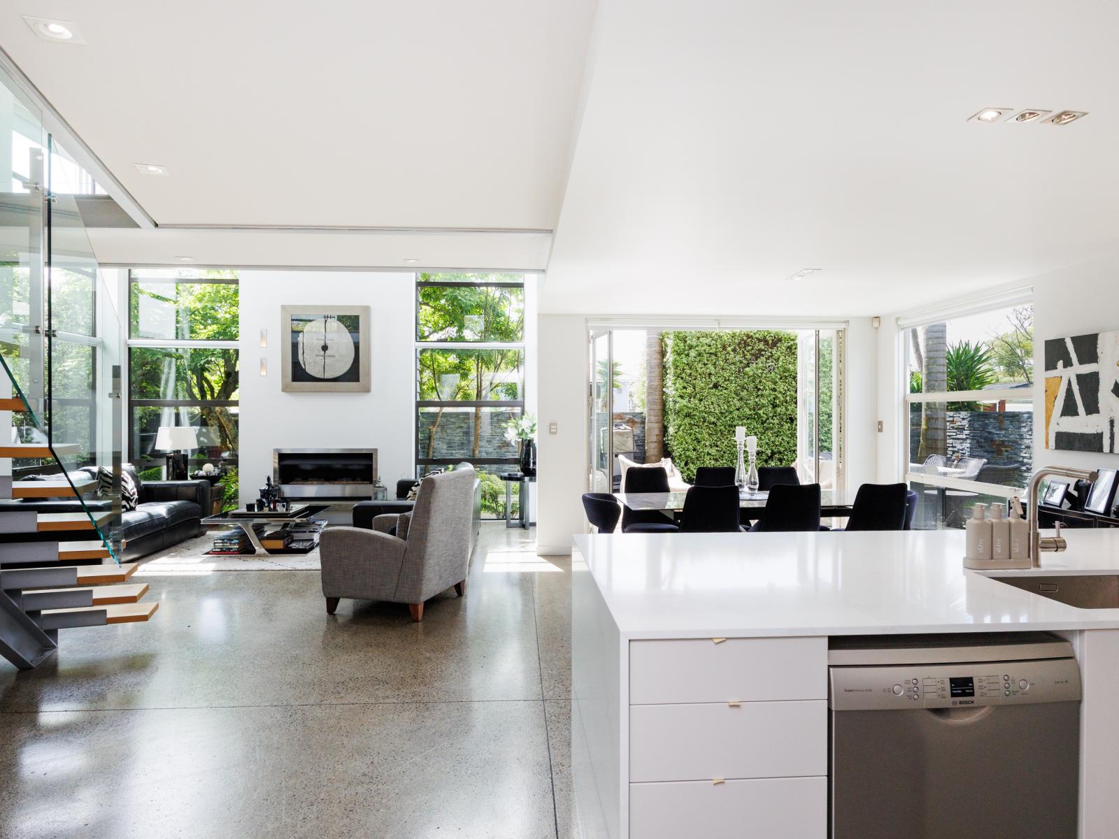 297 Fitzherbert Avenue, West End