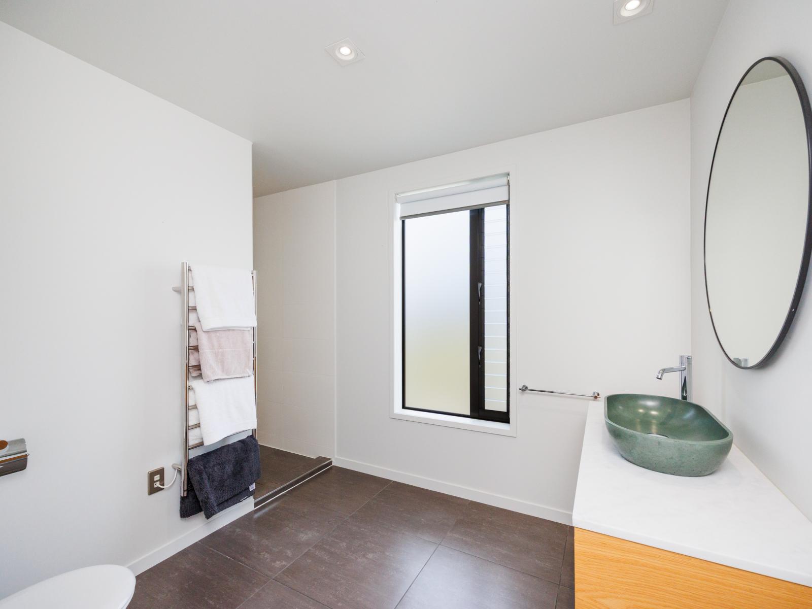 297 Fitzherbert Avenue, West End