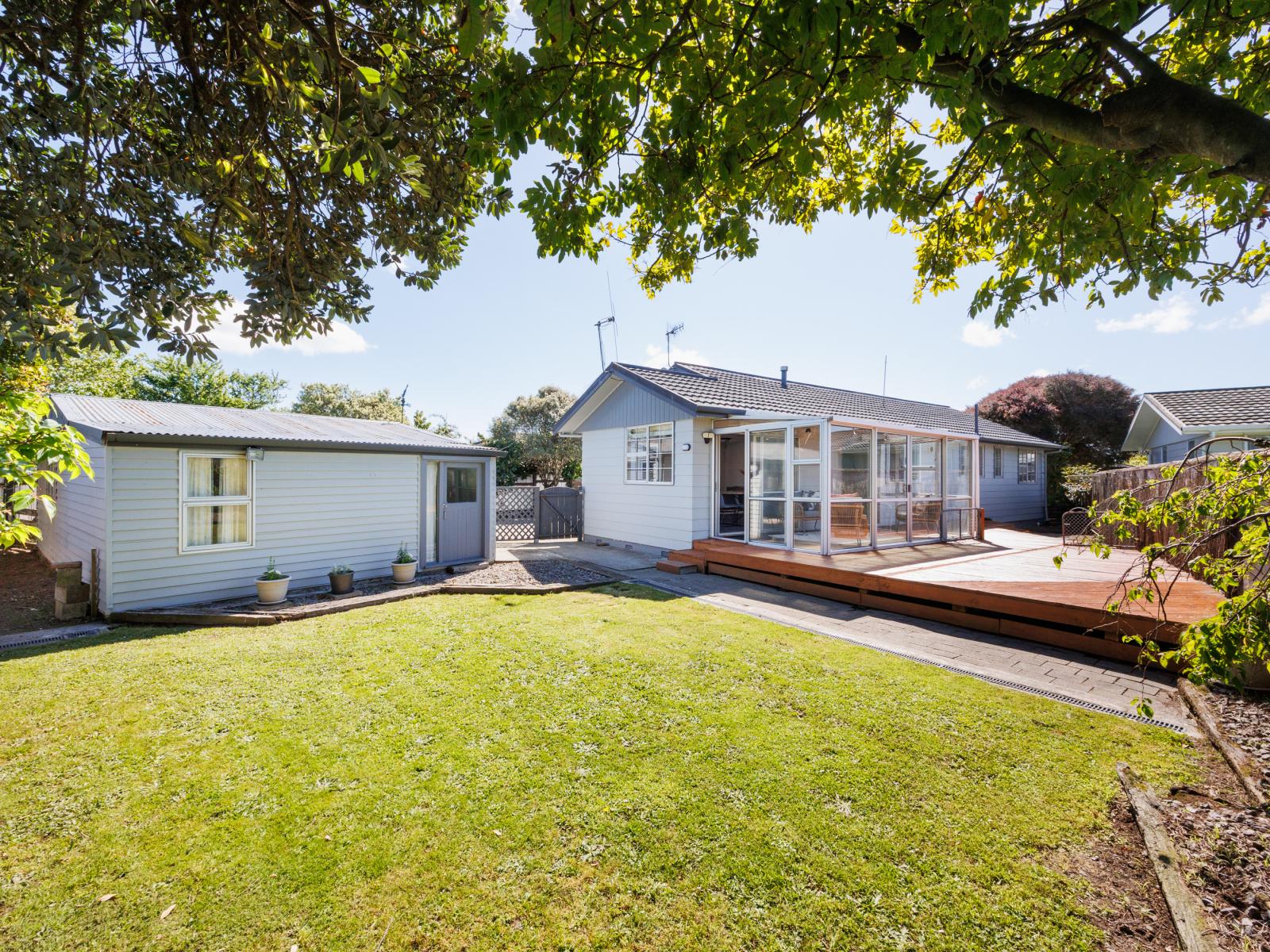 8 Paradise Place, Milson