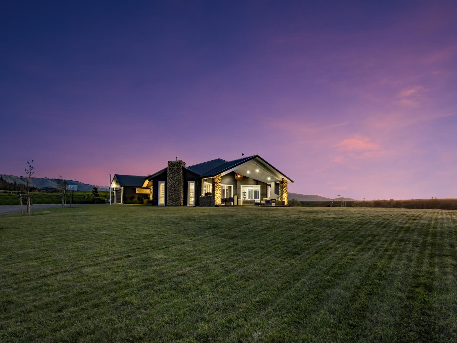 104 Kahuterawa Road, Linton