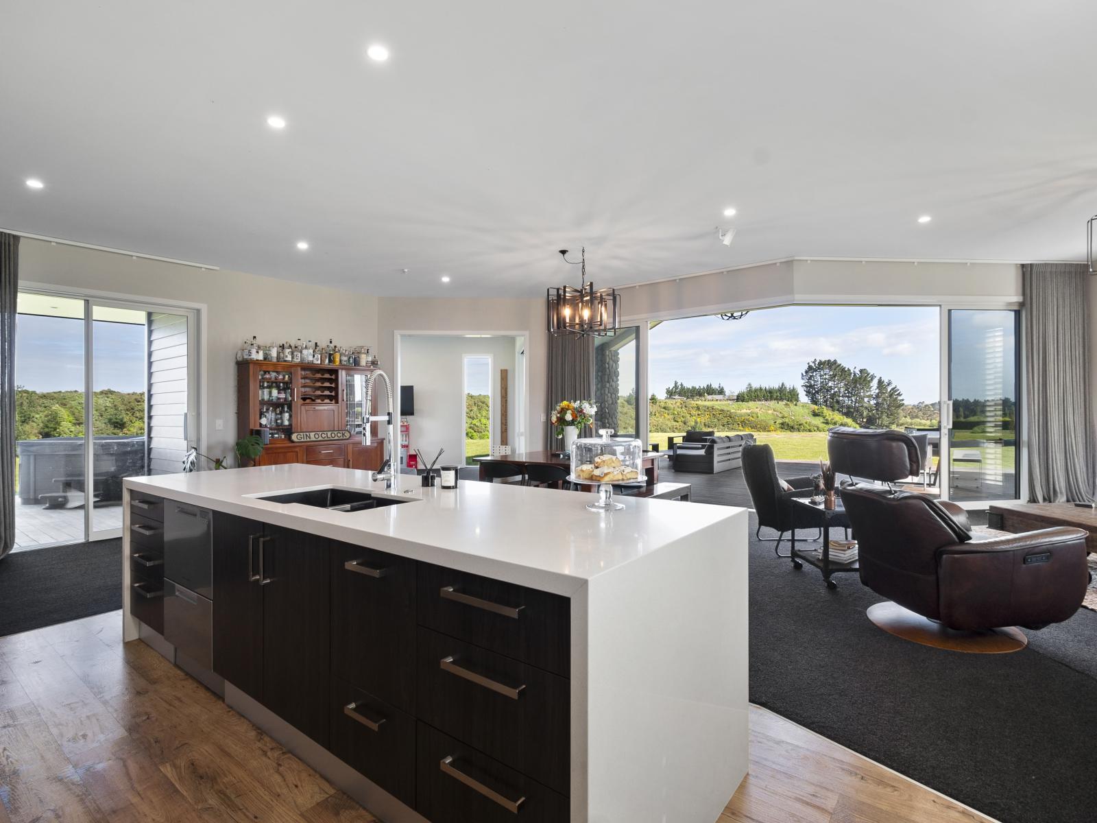 104 Kahuterawa Road, Linton