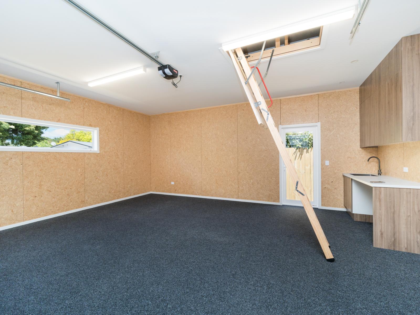 42C Batt Street, West End