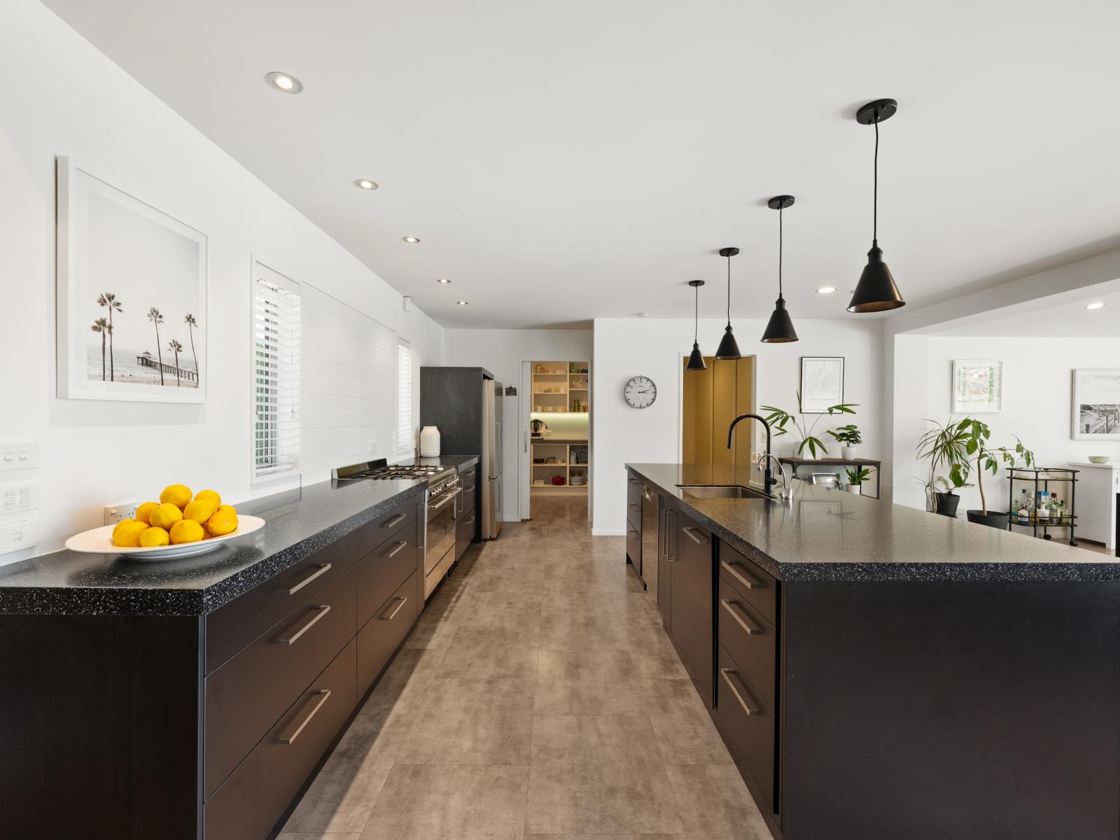 201 Oakwood Lane, Witherlea