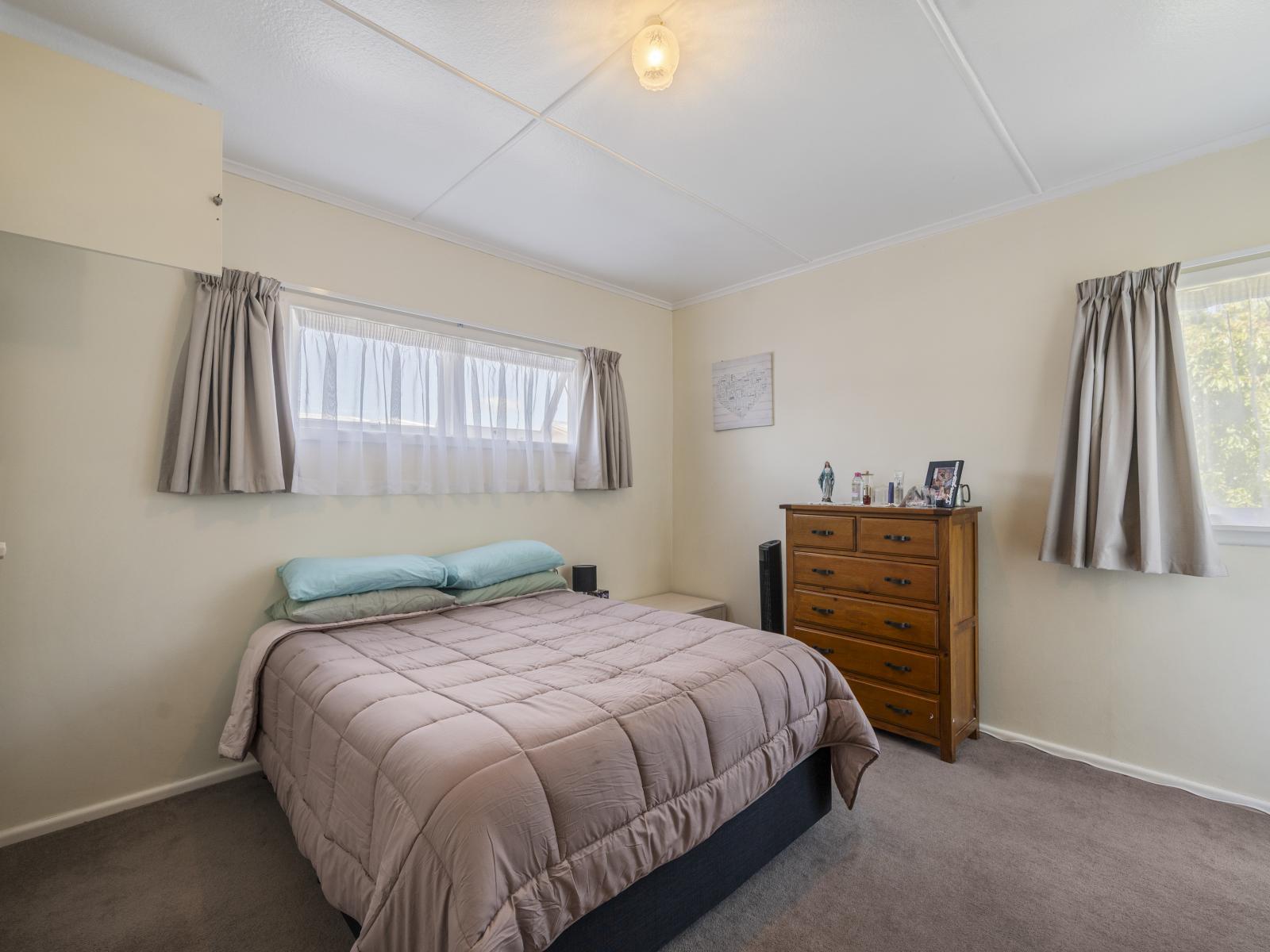 241 Mayfair Avenue, Mayfair