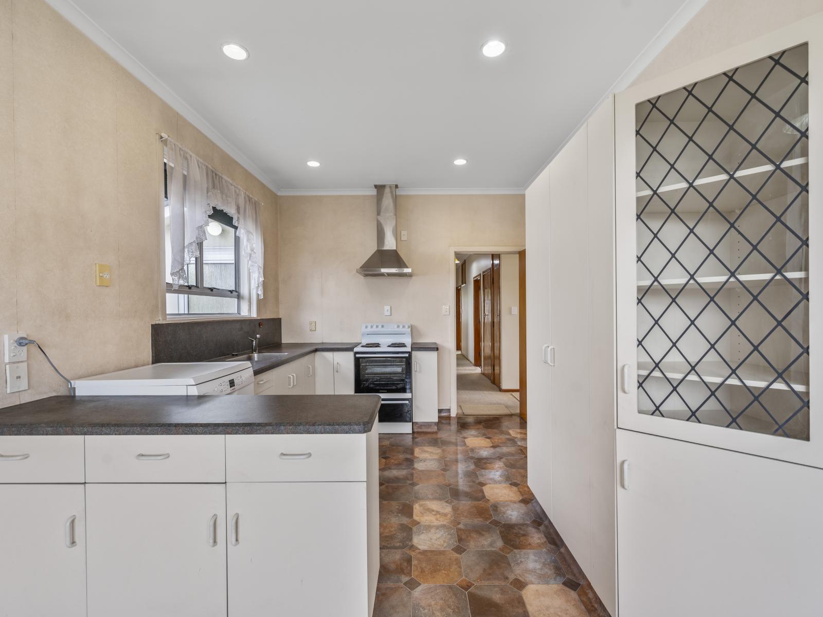 602 Southampton Street West, St Leonards