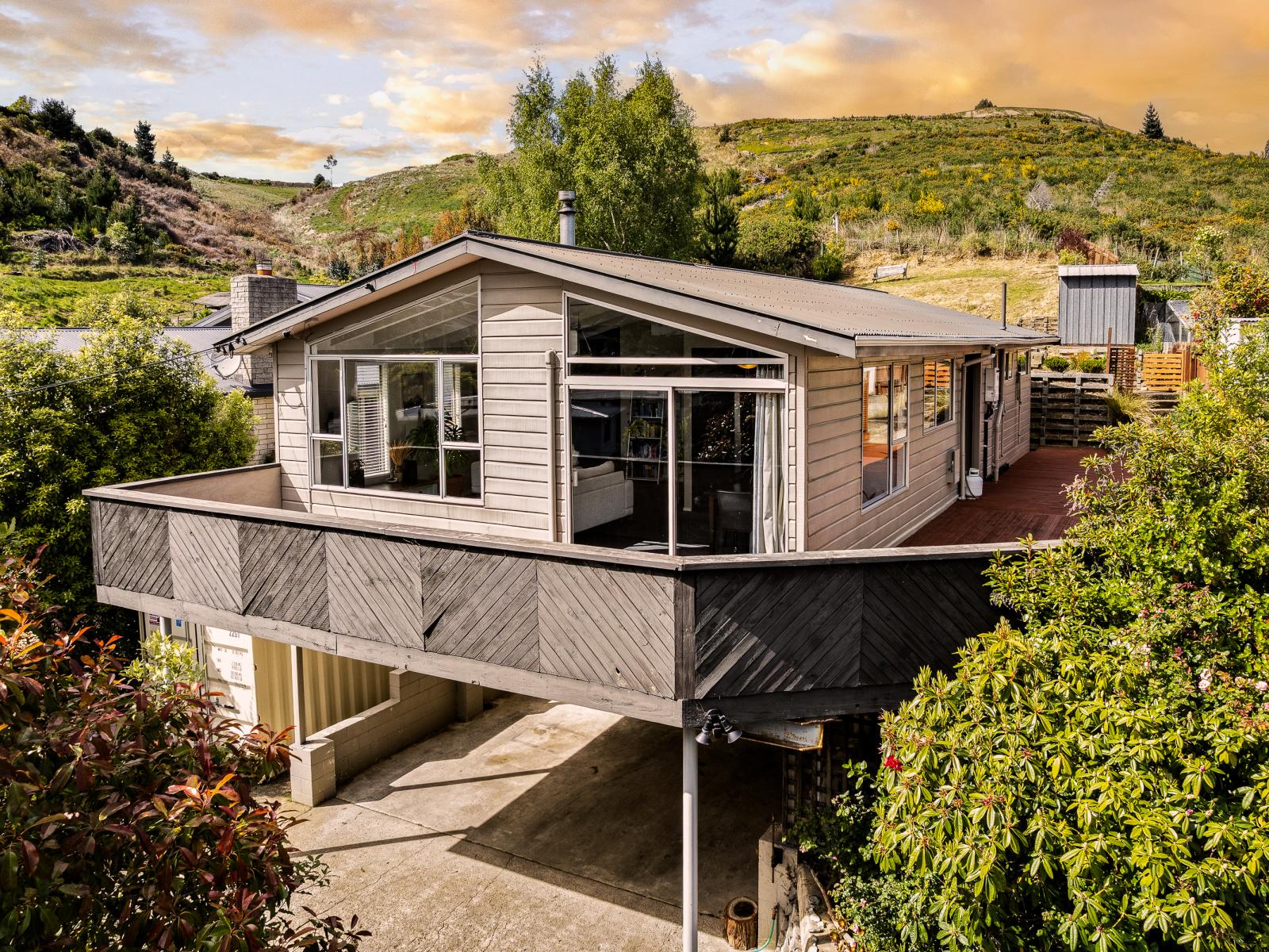 30 Roy Crescent, Concord