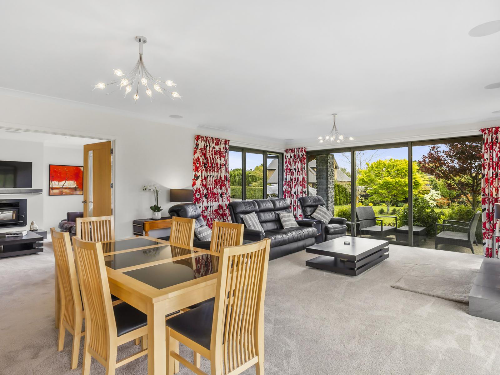 20 Orchard Grove, East Taieri