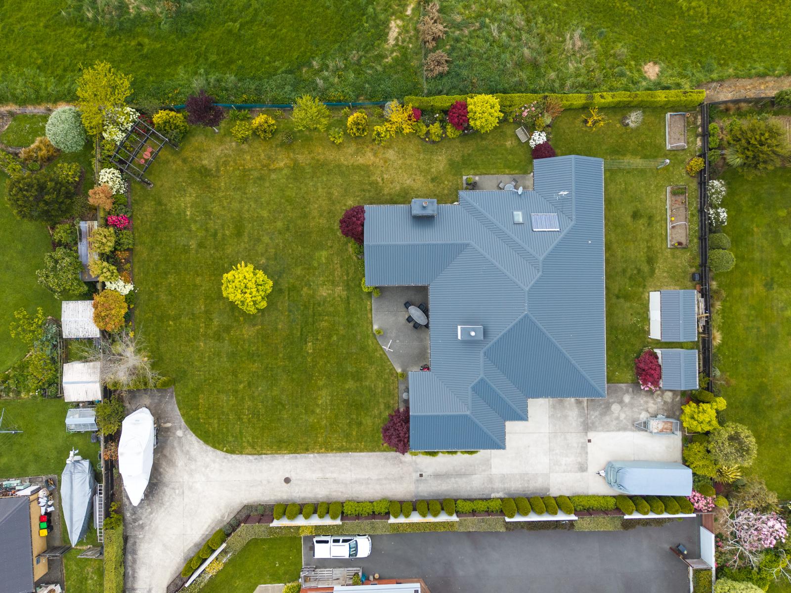 20 Orchard Grove, East Taieri