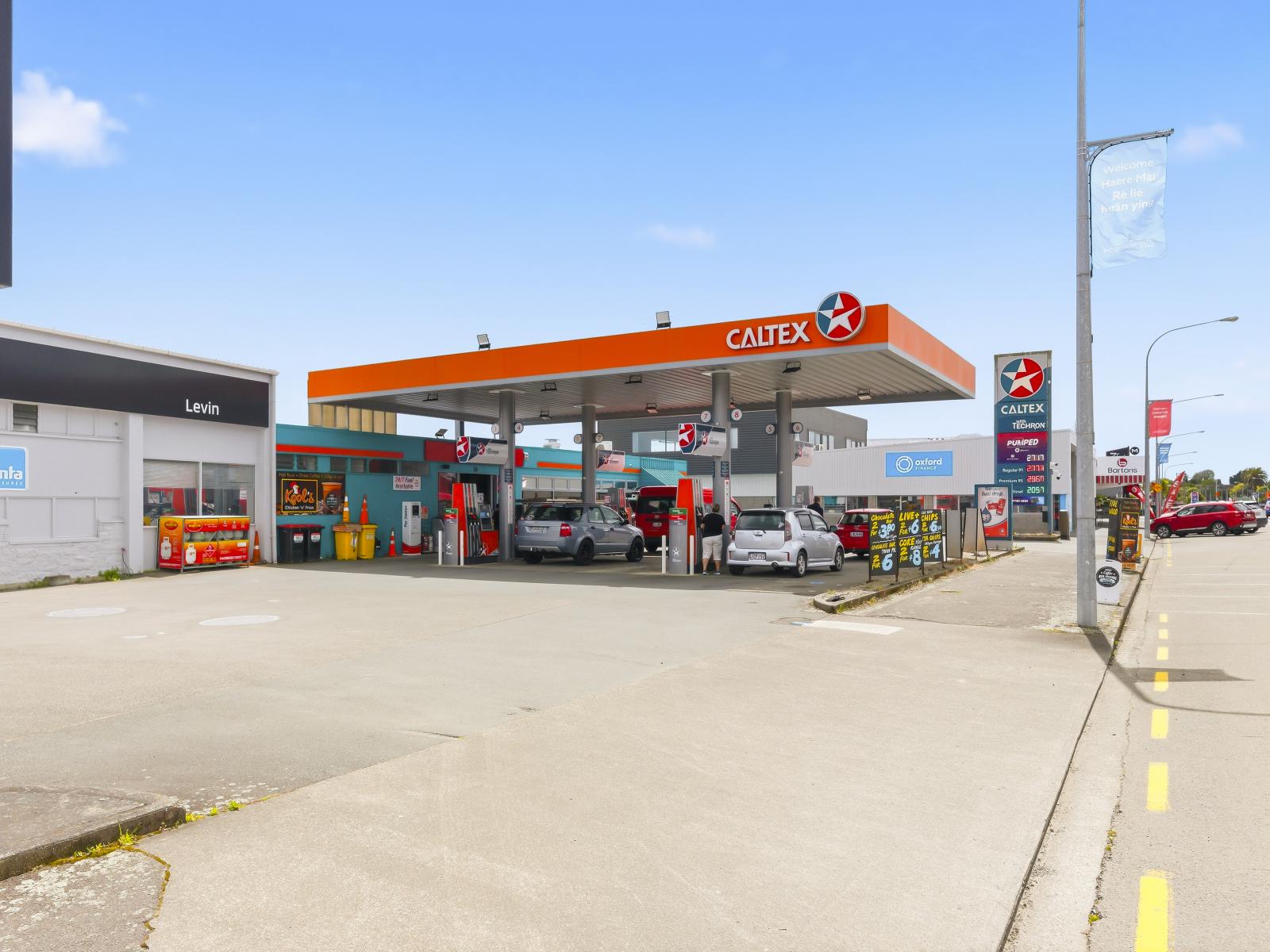 309-311 Oxford Street, Levin