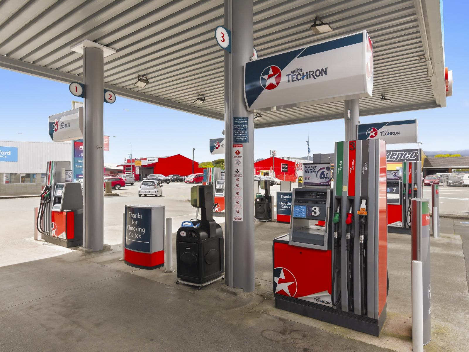 309-311 Oxford Street, Levin