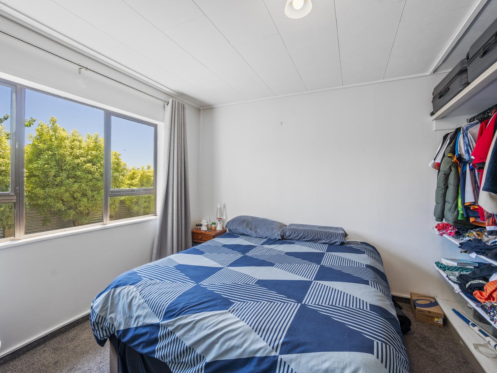 33 Duckworth Crescent, Greenmeadows