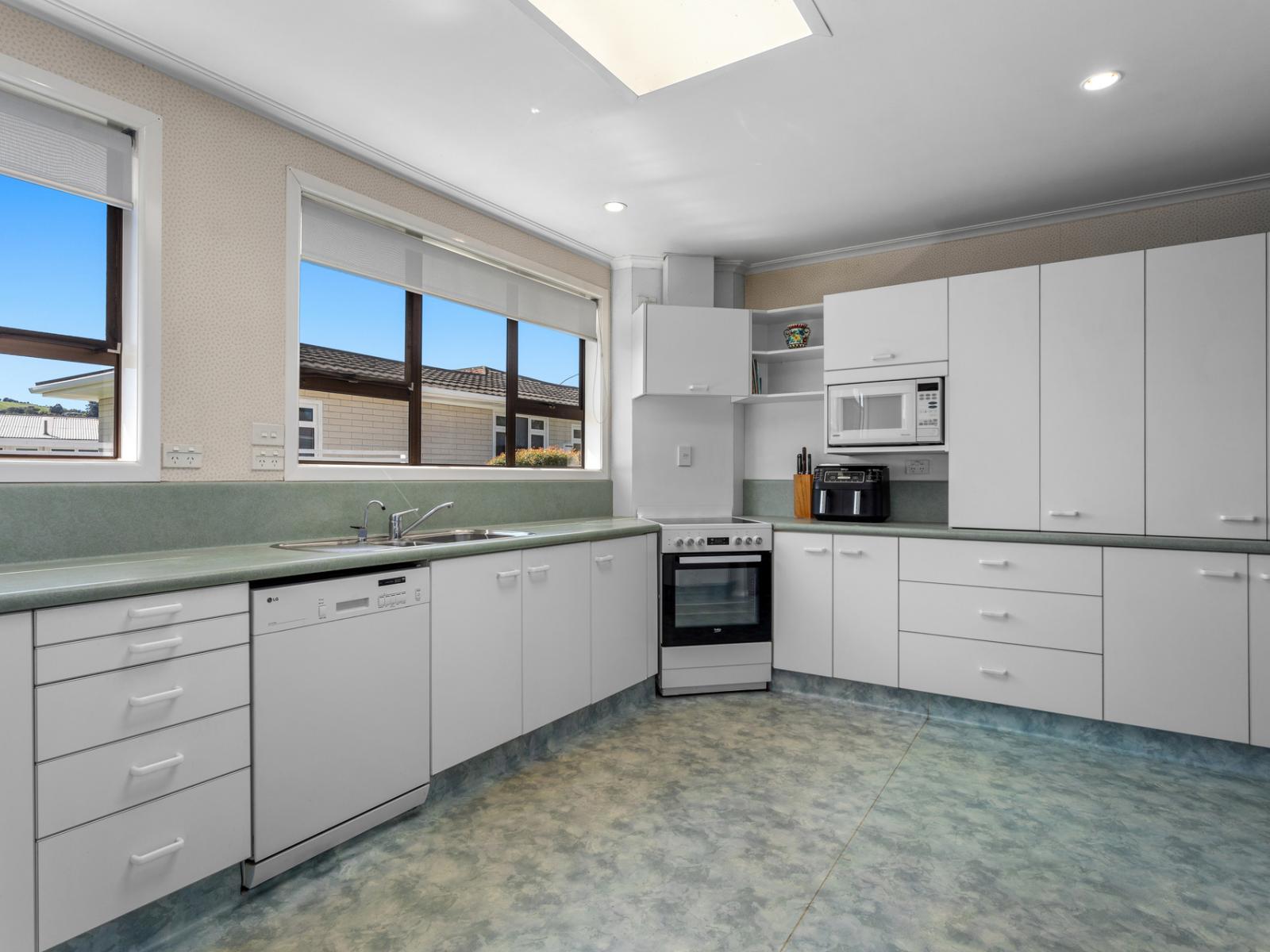 14 Barry Avenue, Whakatane