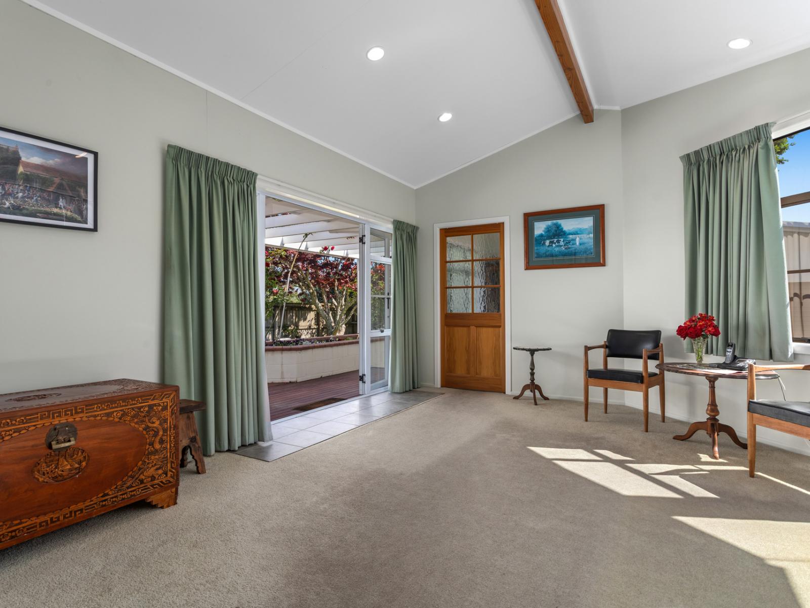 14 Barry Avenue, Whakatane