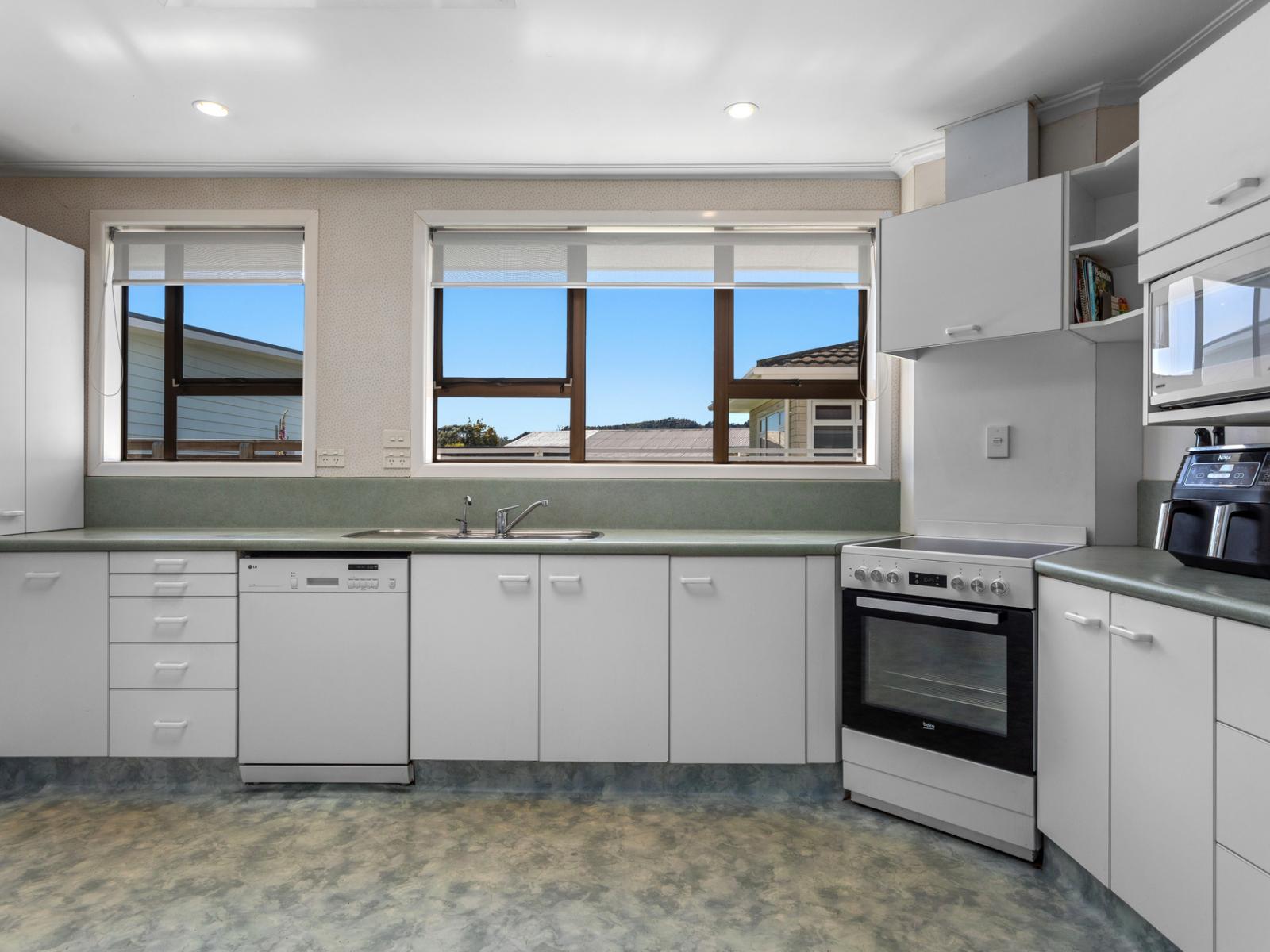 14 Barry Avenue, Whakatane