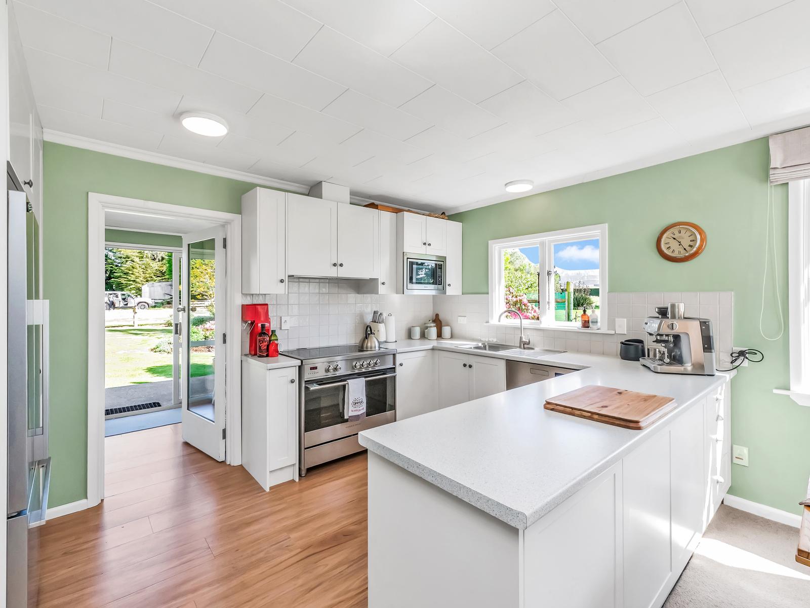 677 Pig Saddle Road, Sheffield