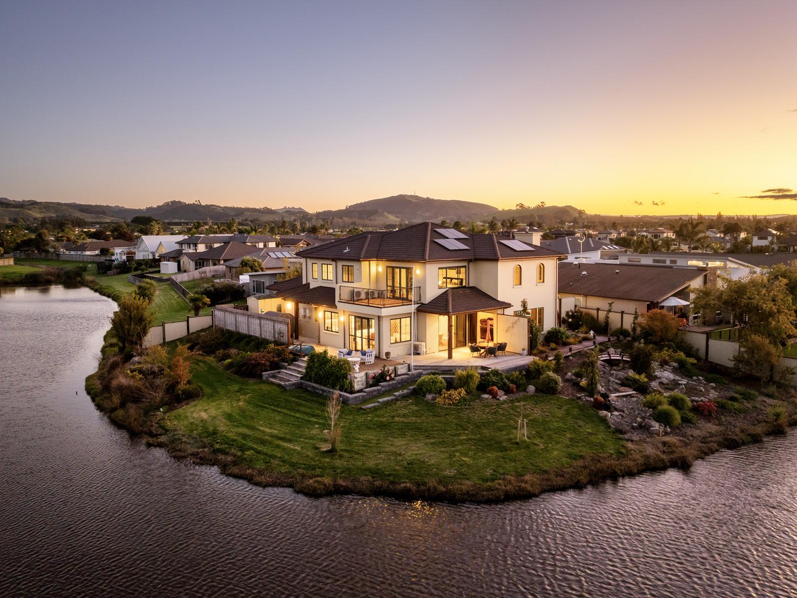 166 Oriental Parade, Papamoa