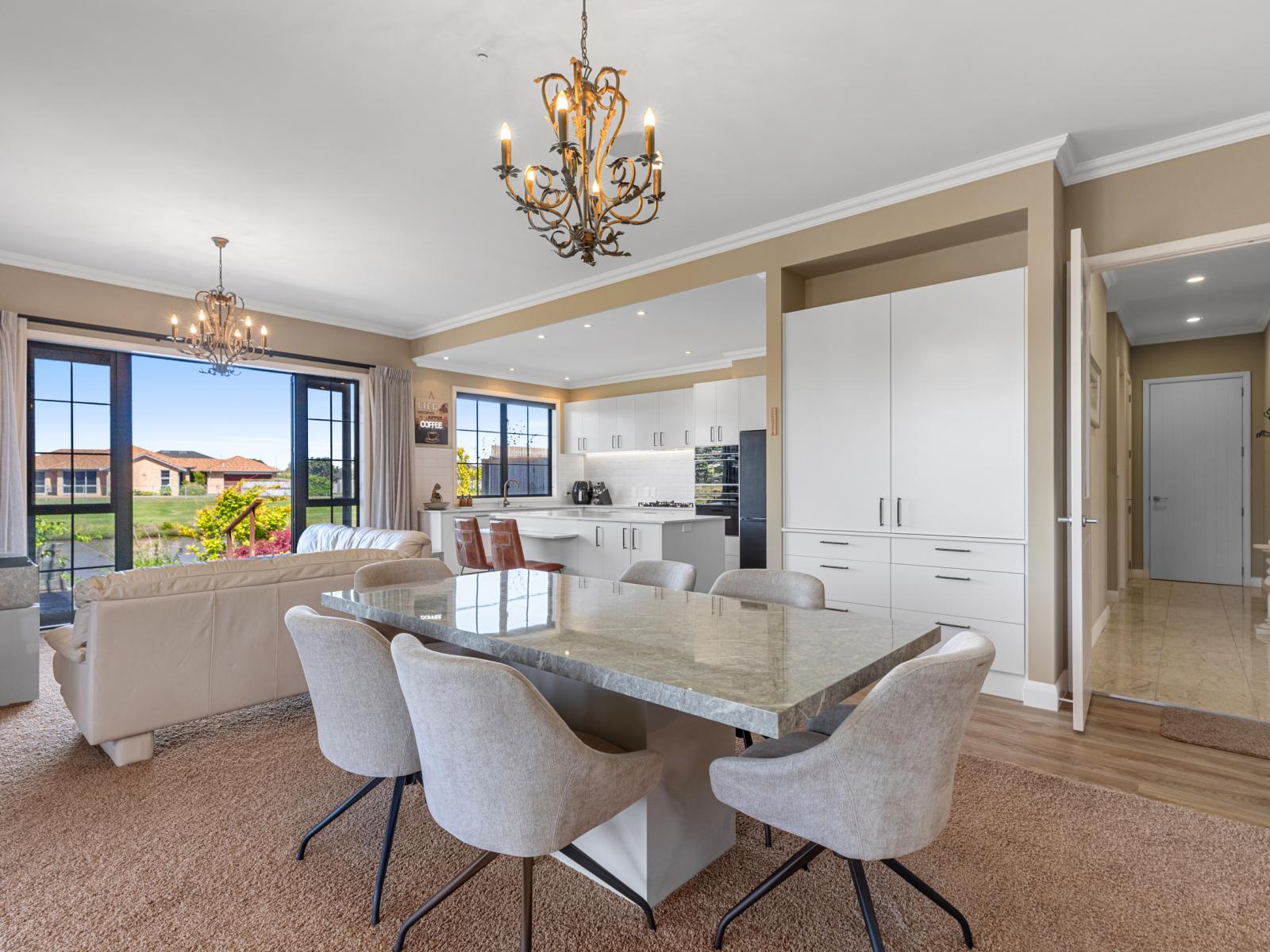 166 Oriental Parade, Papamoa