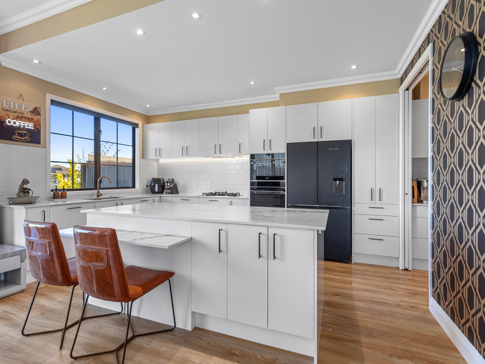 166 Oriental Parade, Papamoa