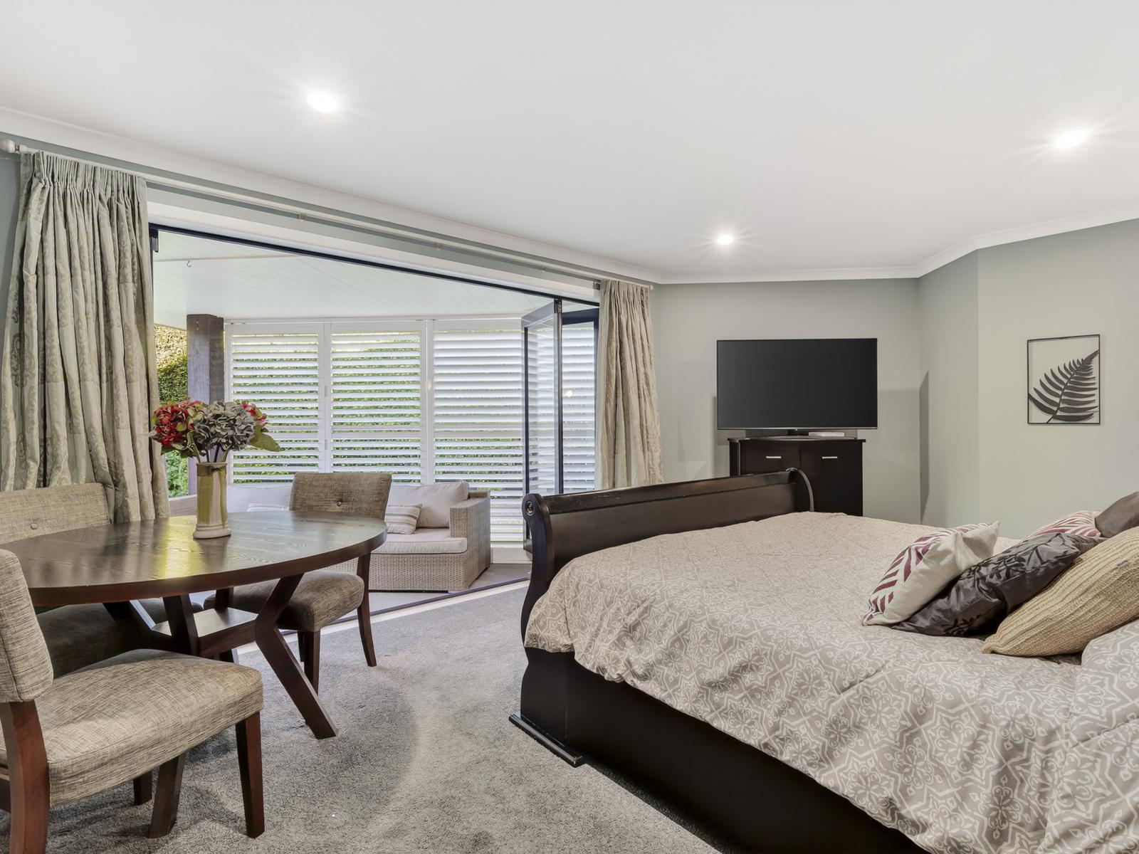 4 Cooper Crescent, Cambridge