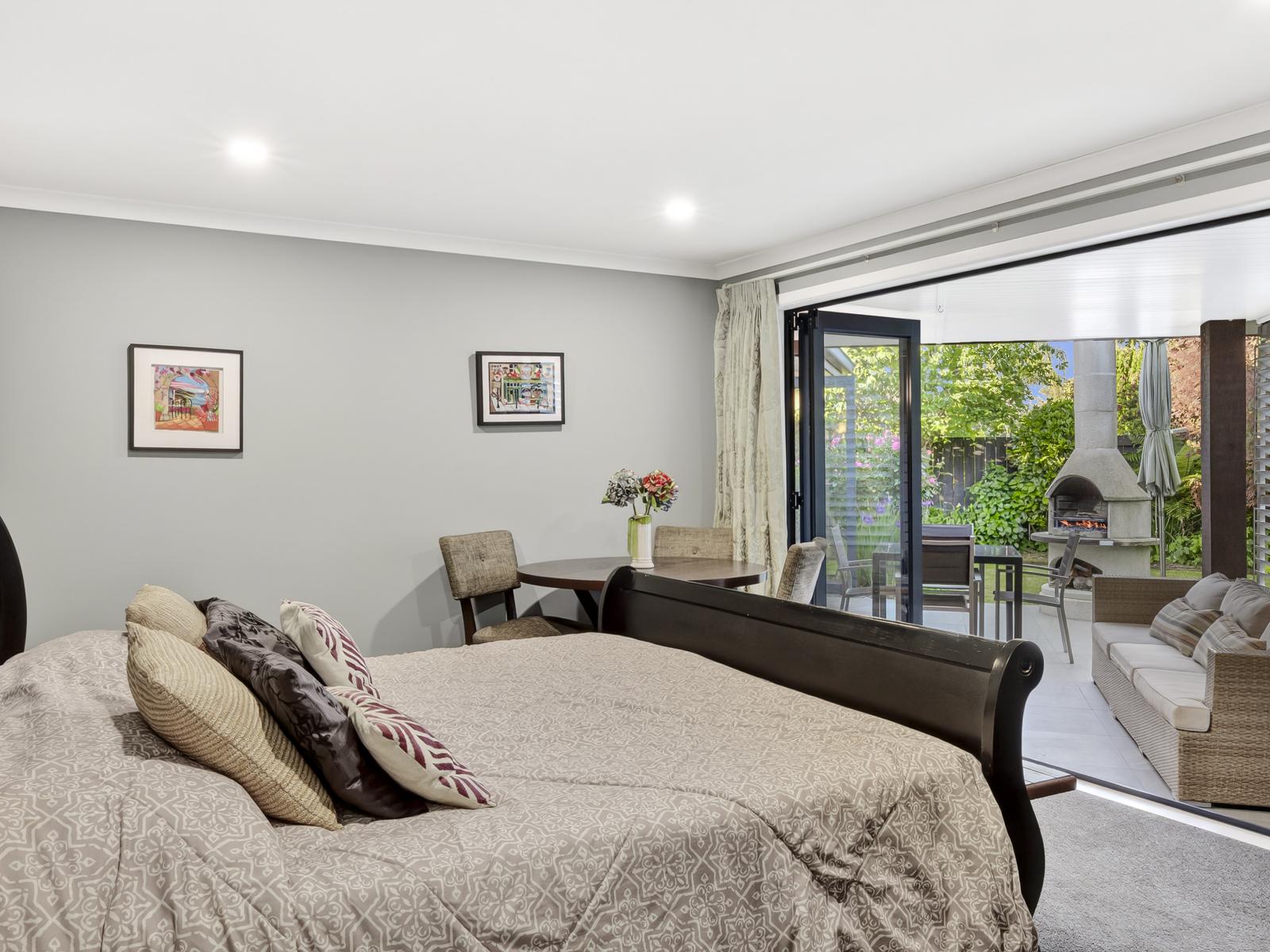 4 Cooper Crescent, Cambridge