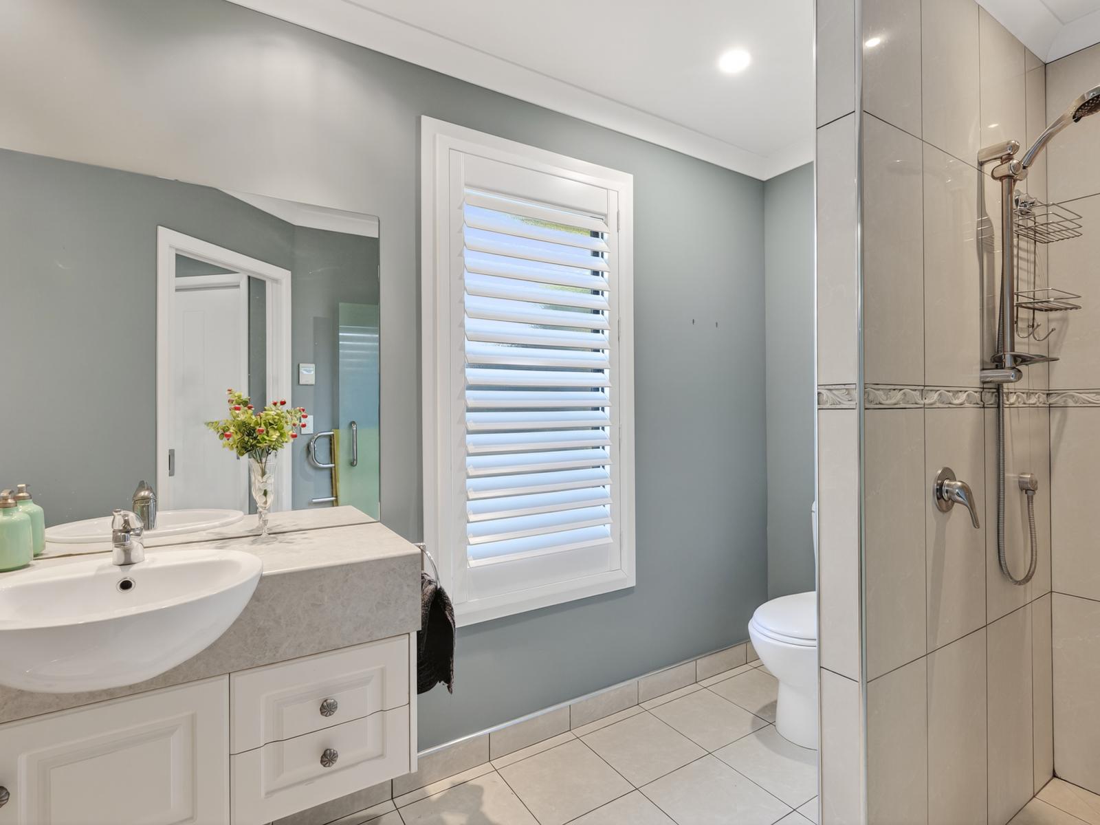 4 Cooper Crescent, Cambridge