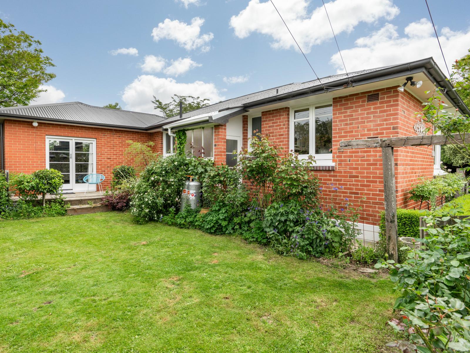 16 Beaumaris Street, Outram