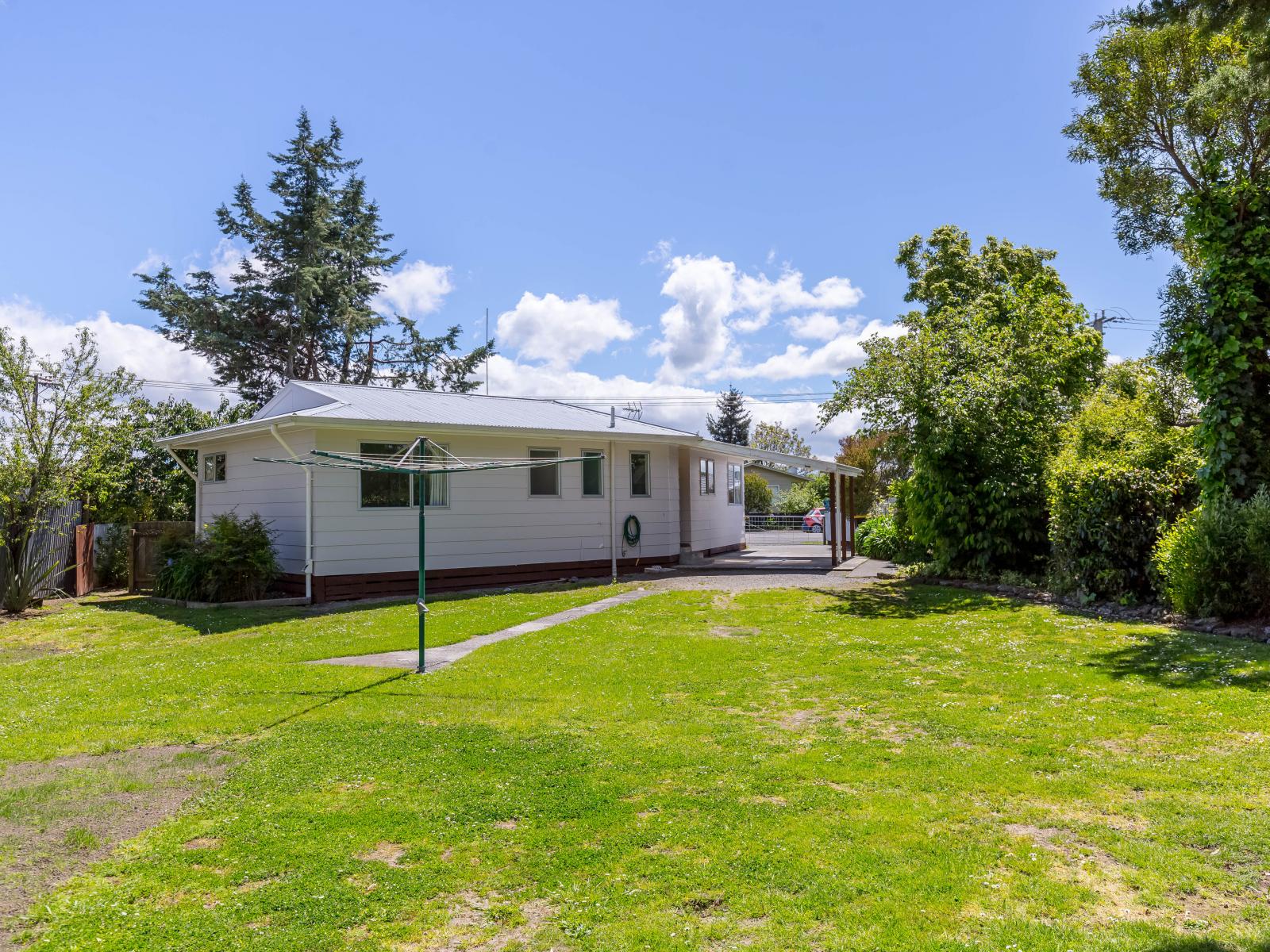 16 River Road, Masterton