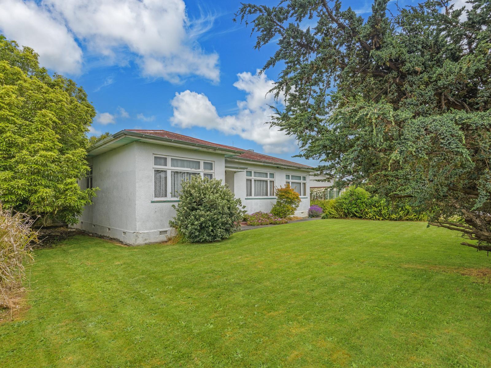 12 Kensington Road, Marton