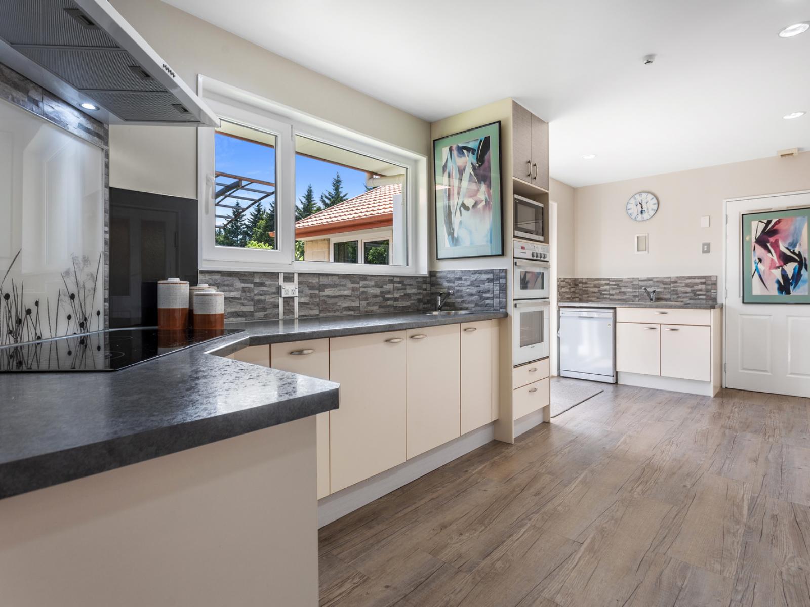 16 MacDonalds Lane, Waikuku