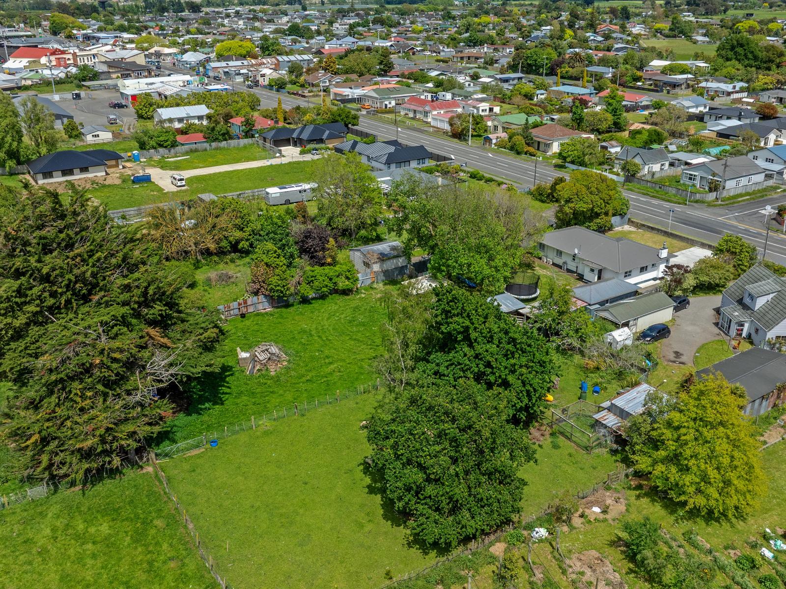 176 Bridge Street, Bulls