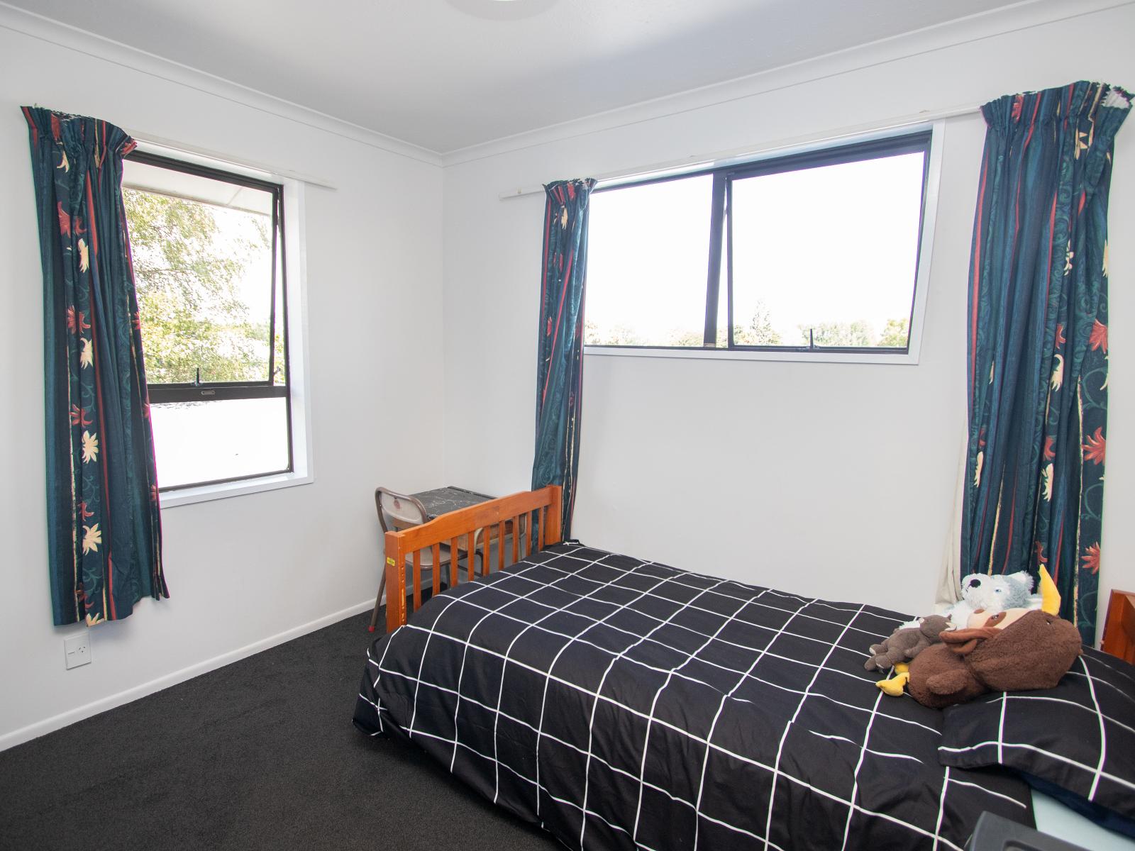 79 Trevors Road, Hampstead