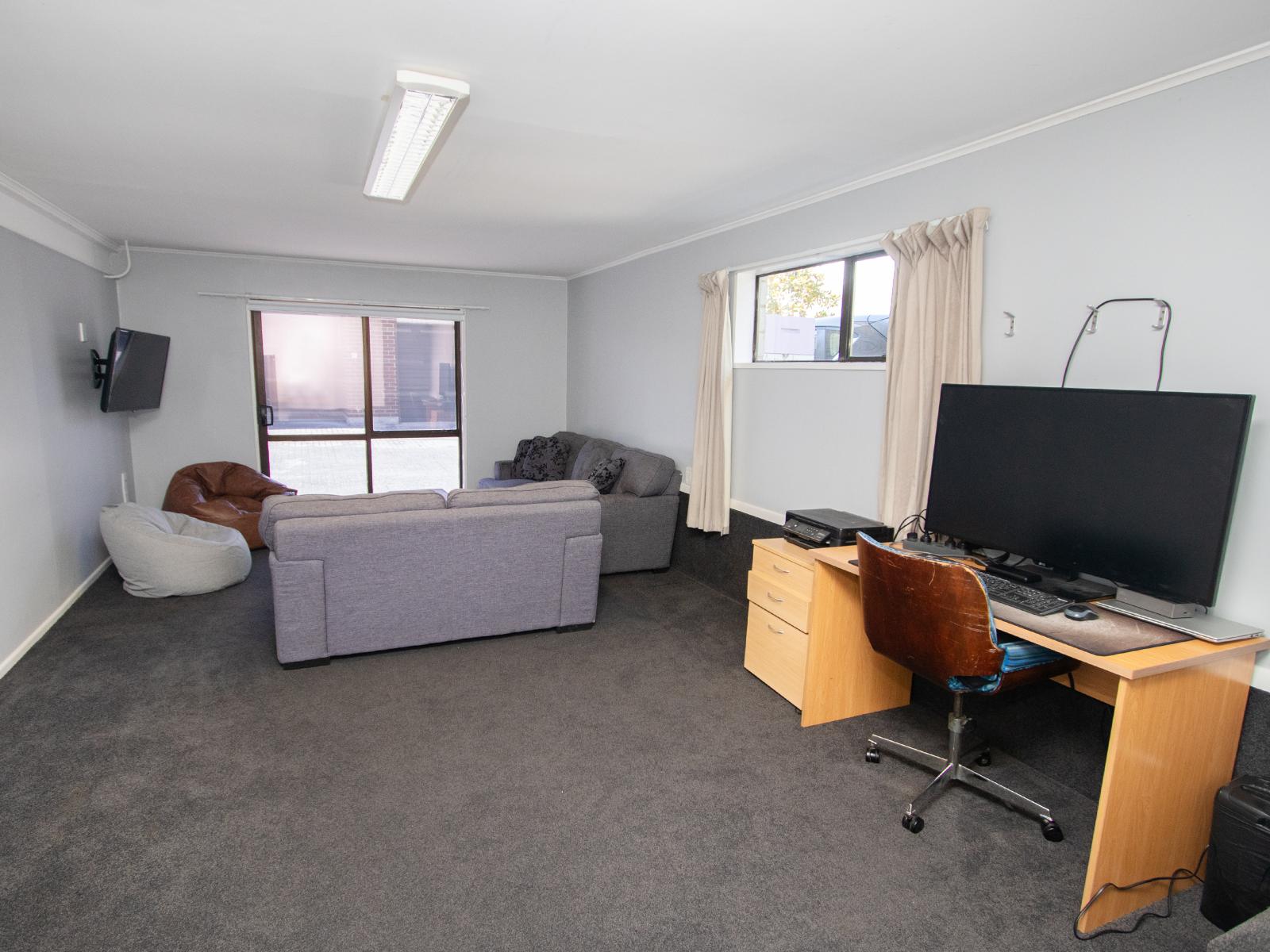 79 Trevors Road, Hampstead