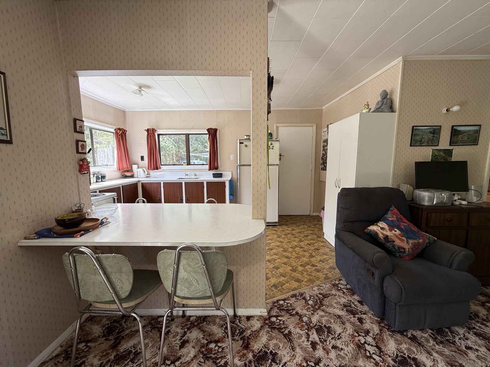 Hut 18, 1538 Pareora River Road, Maungati