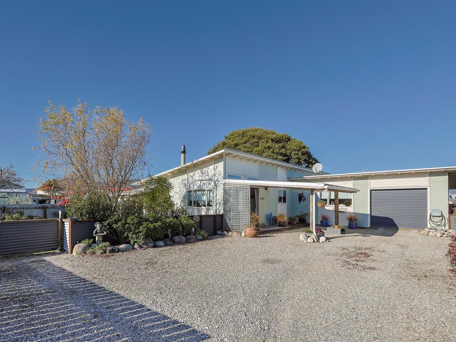 33B Romilly Street, Westport