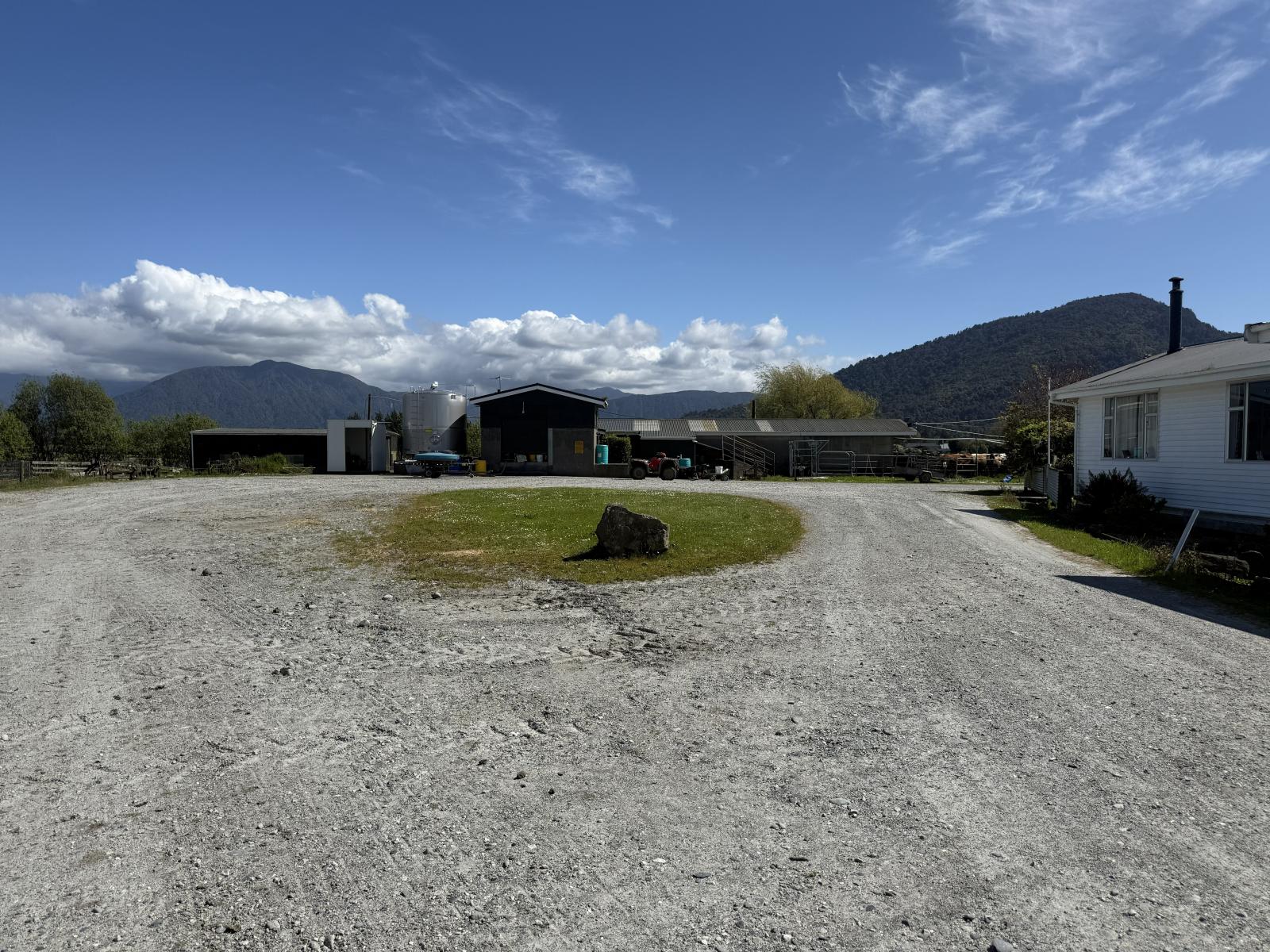 18 Municipal Road, Kowhitirangi, Hokitika