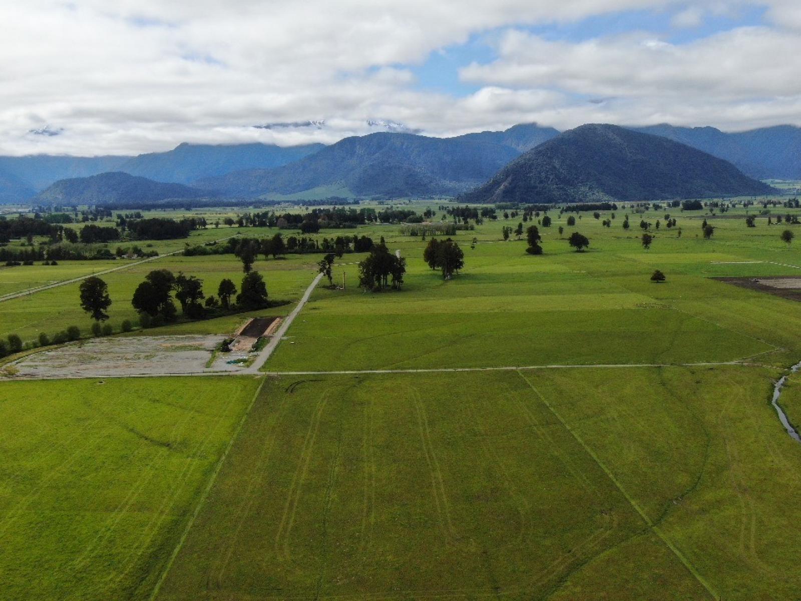 18 Municipal Road, Kowhitirangi, Hokitika