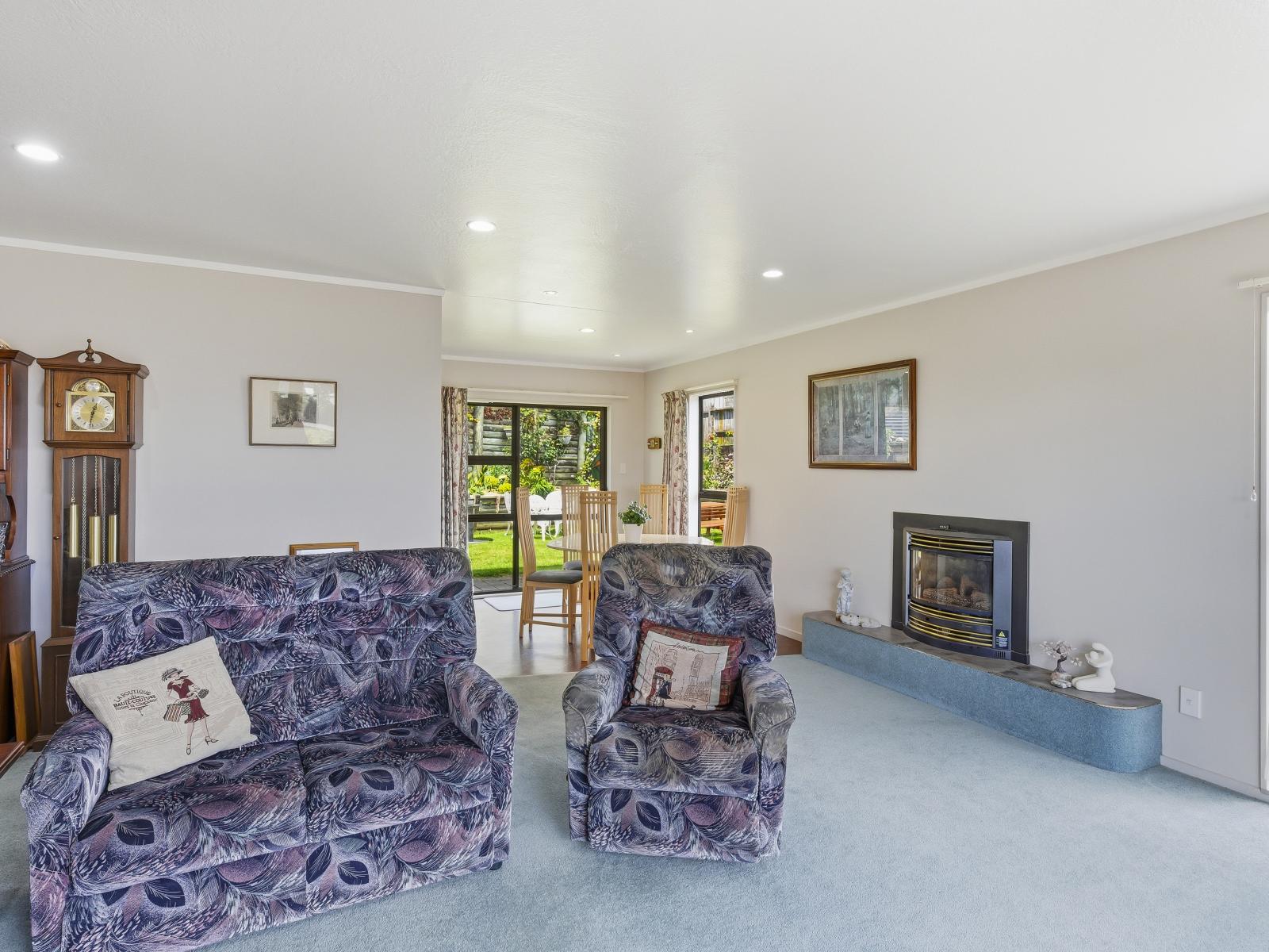 2 Sunset Terrace, Waikanae Beach