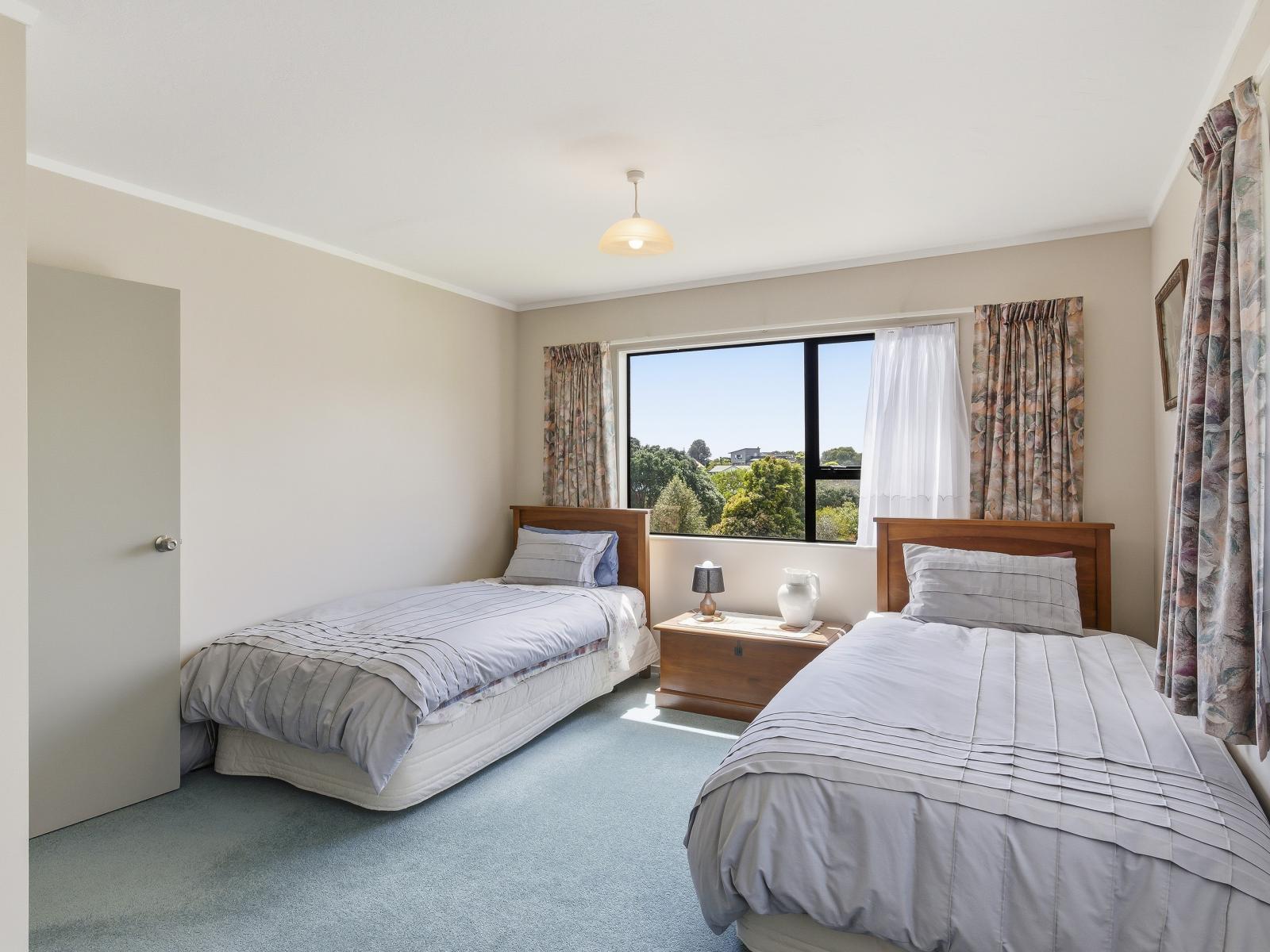 2 Sunset Terrace, Waikanae Beach