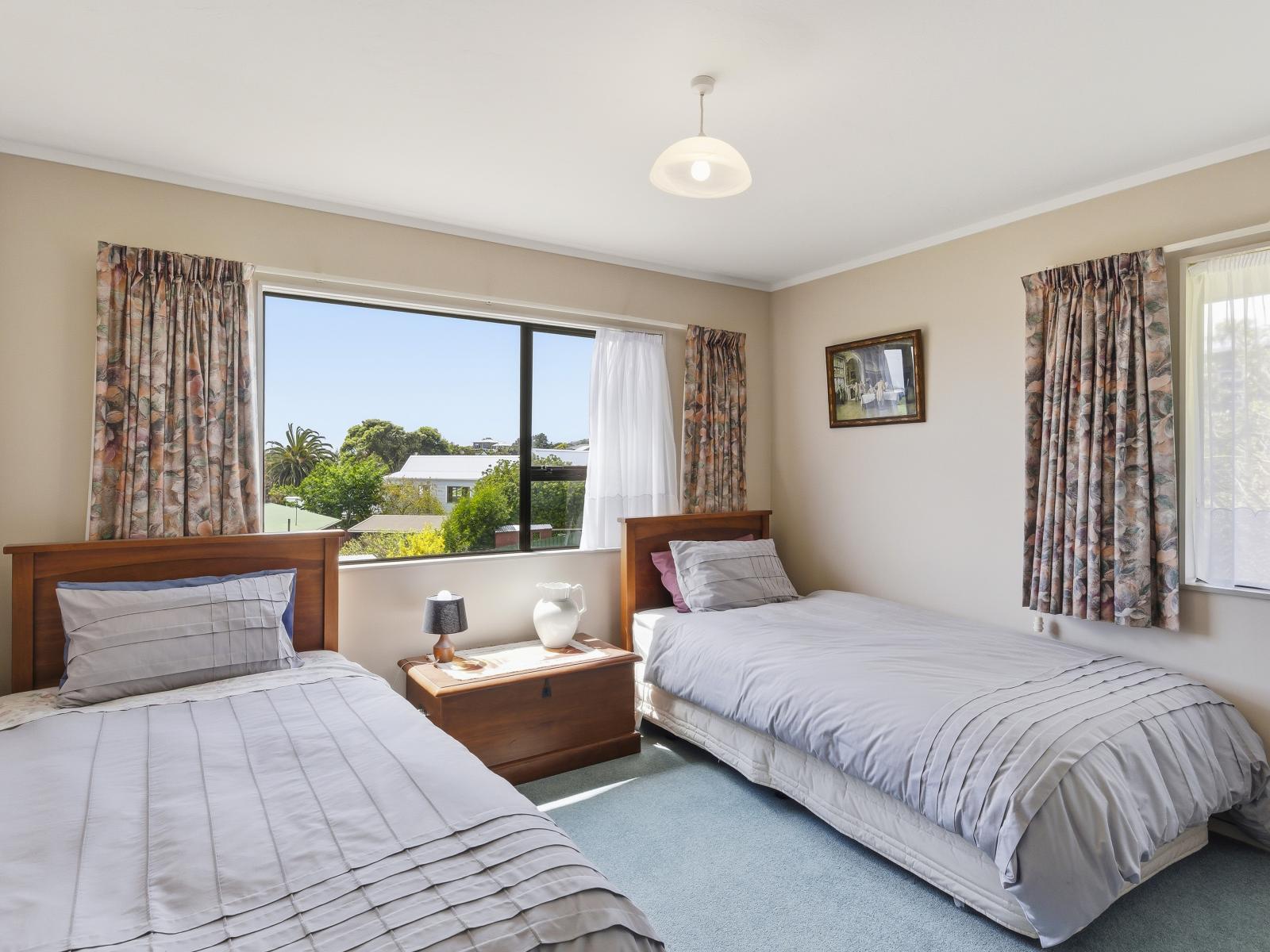 2 Sunset Terrace, Waikanae Beach