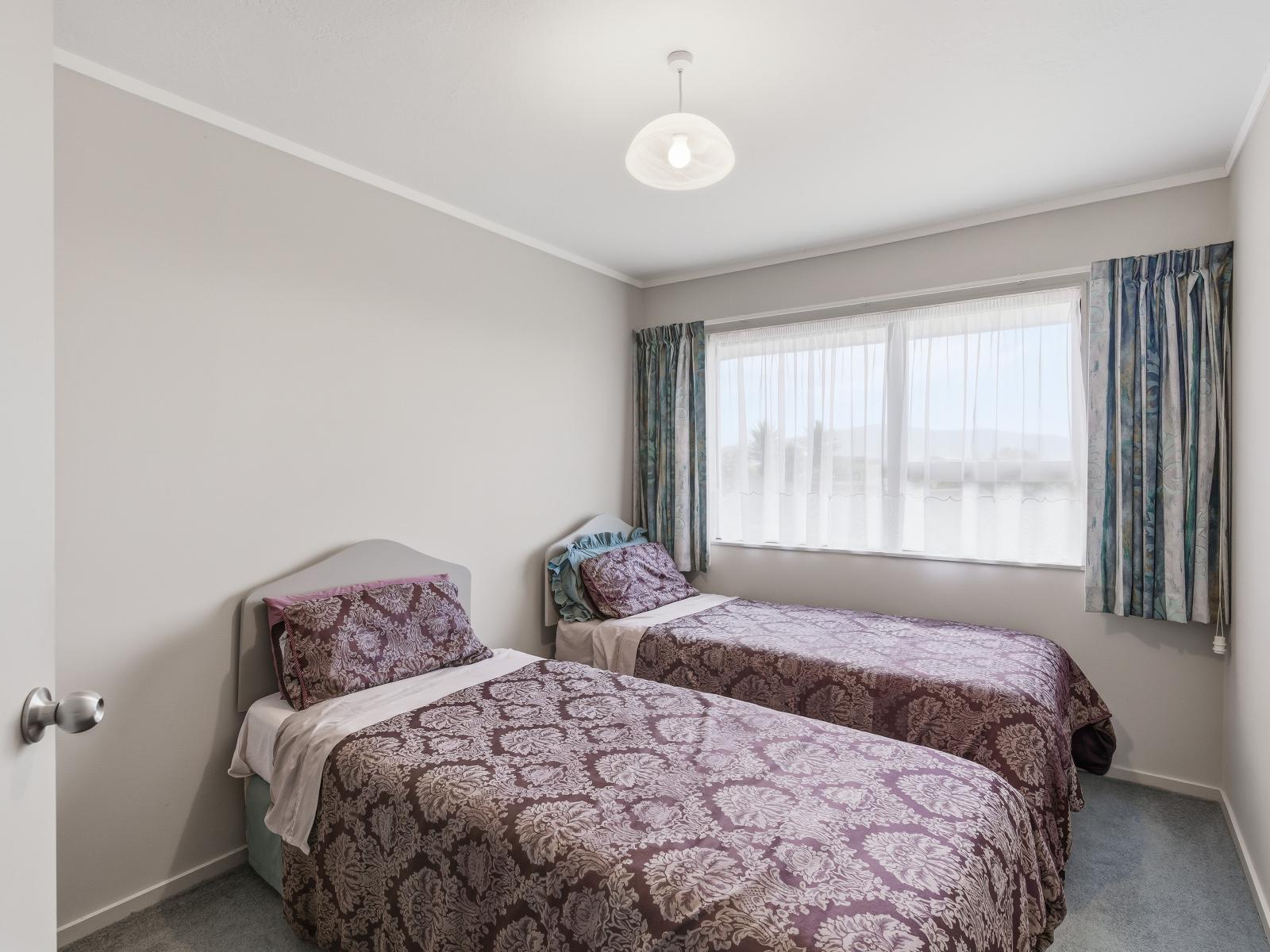 2 Sunset Terrace, Waikanae Beach