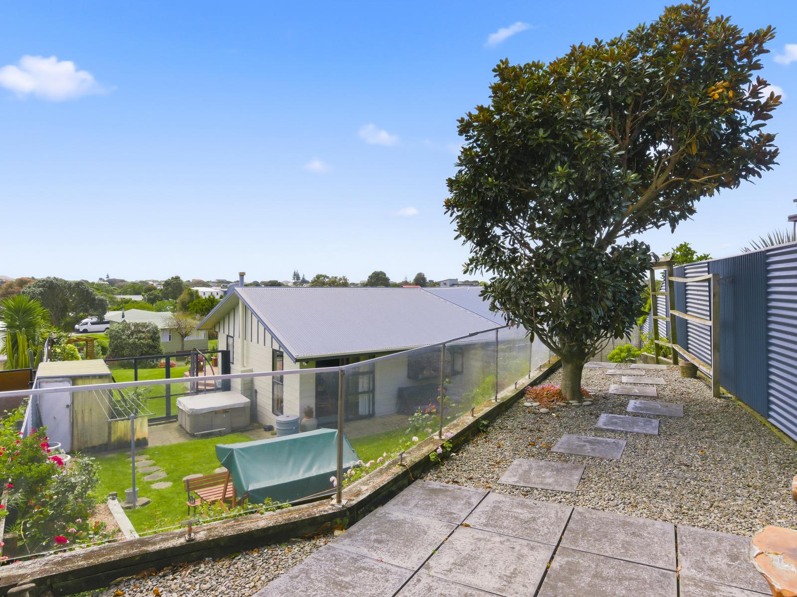 2 Sunset Terrace, Waikanae Beach