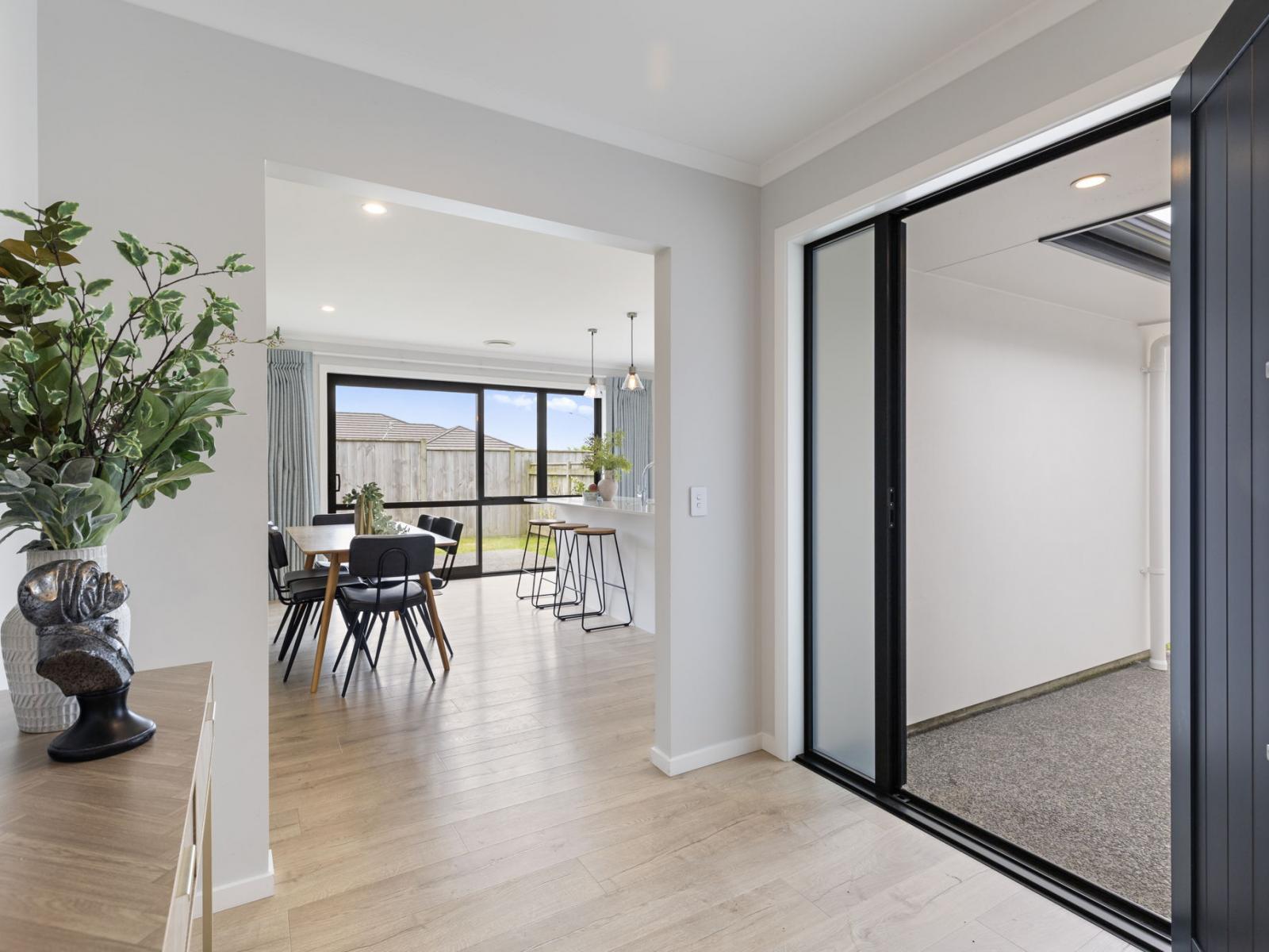 202 Pacific Drive, Fitzherbert