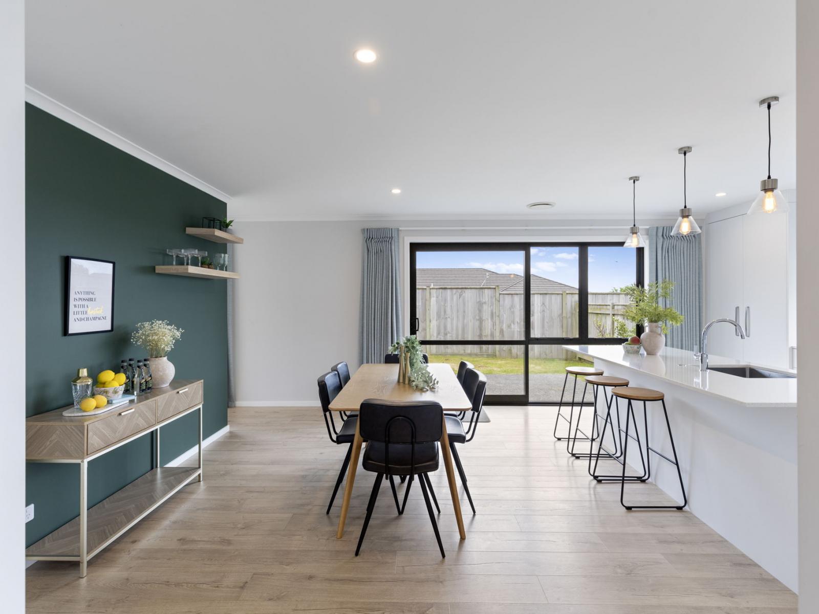 202 Pacific Drive, Fitzherbert