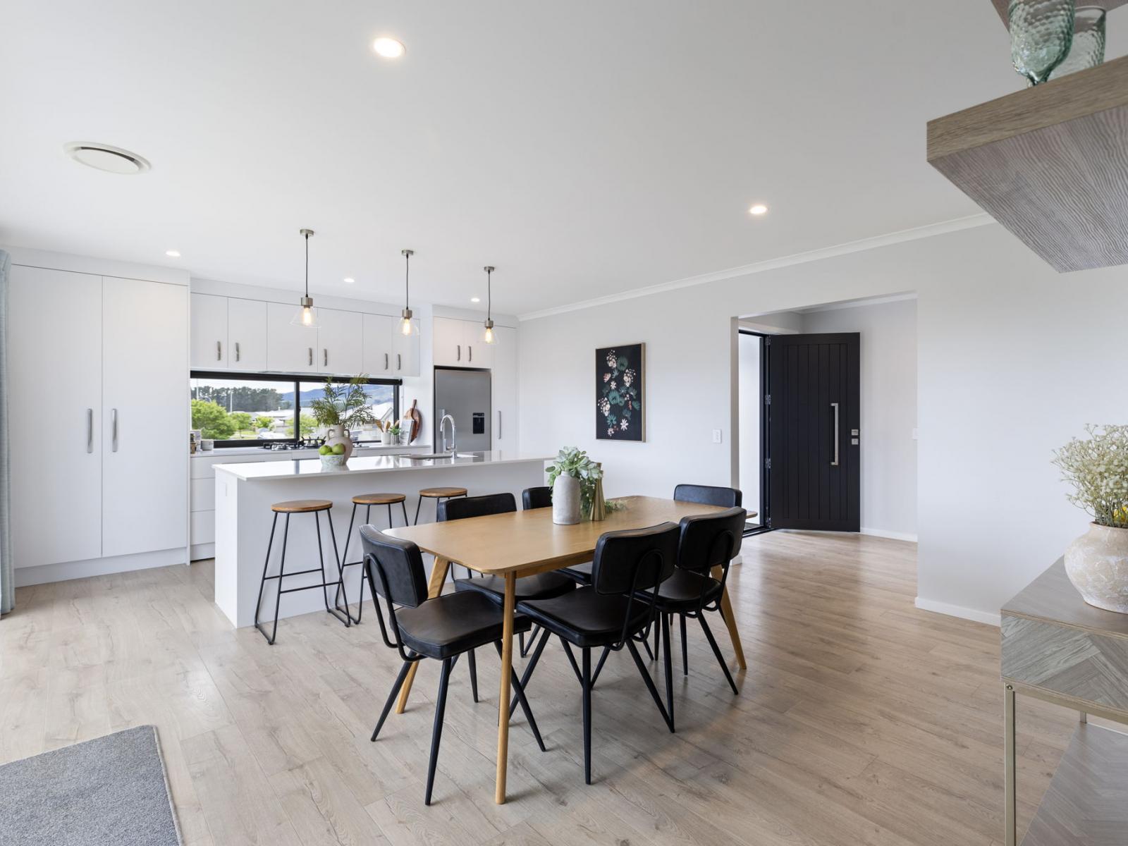 202 Pacific Drive, Fitzherbert