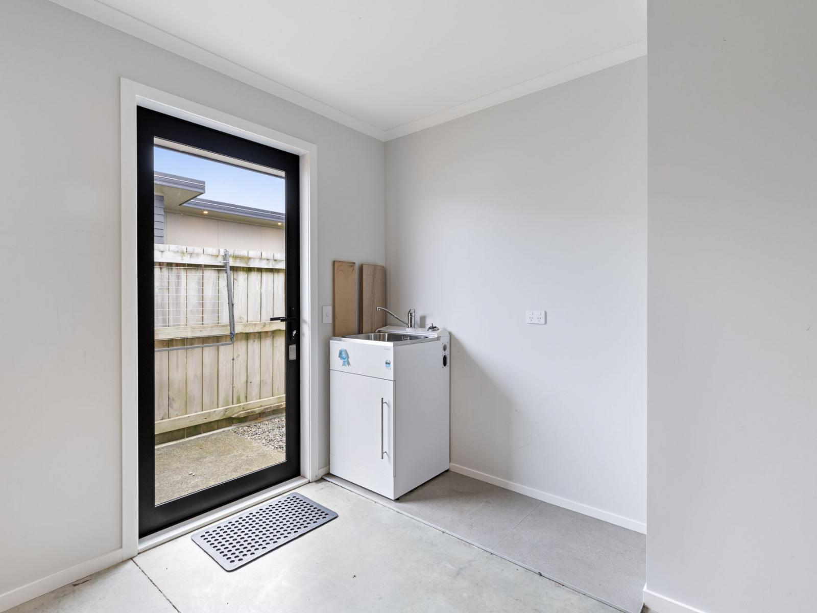 202 Pacific Drive, Fitzherbert