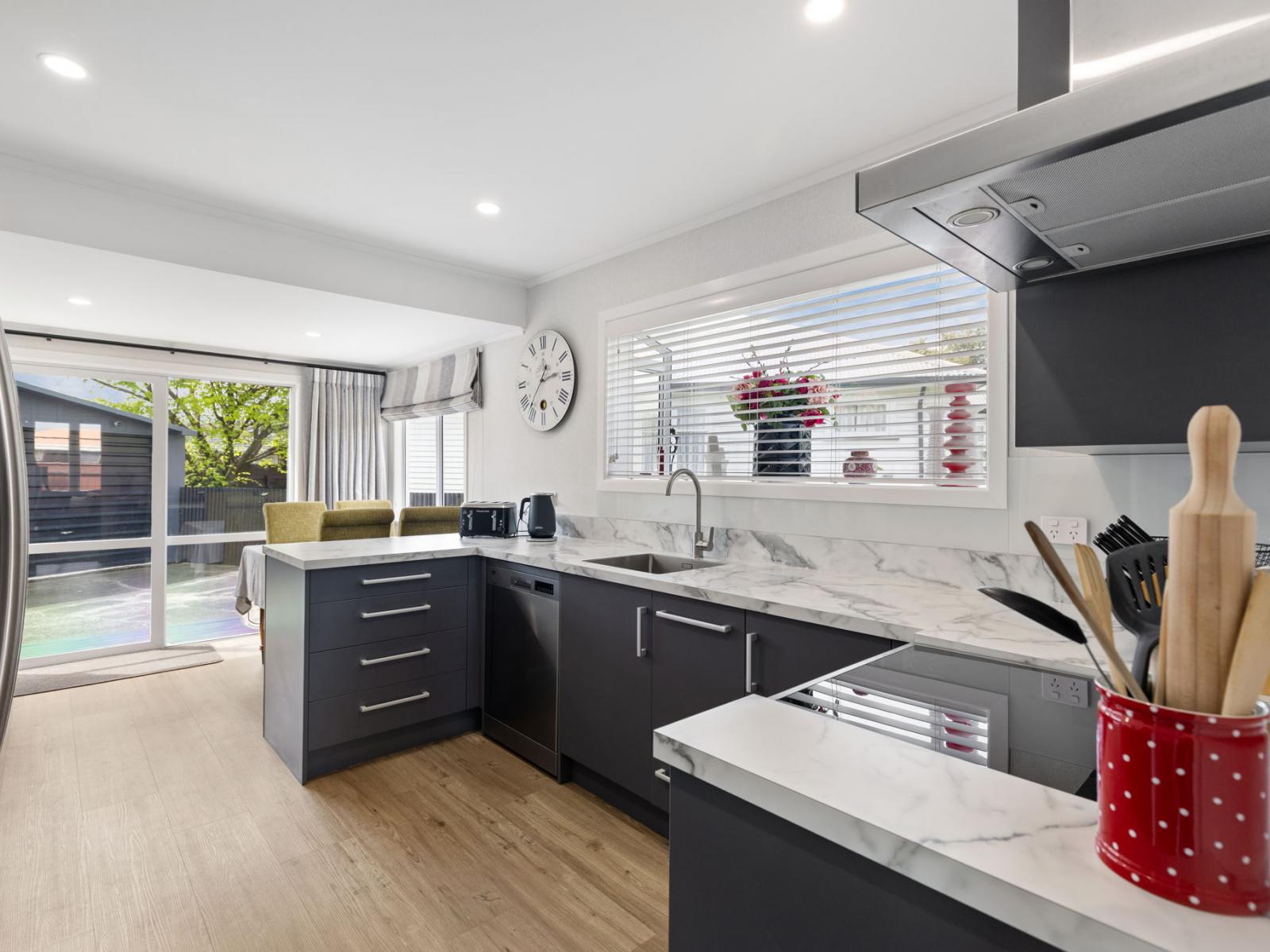 19 Battersea Place, Roslyn