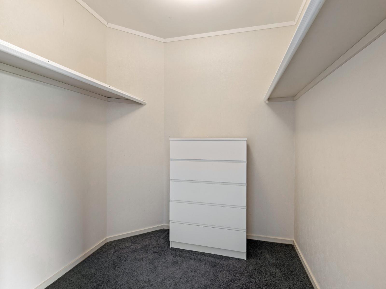 37 Madison Avenue, Milson