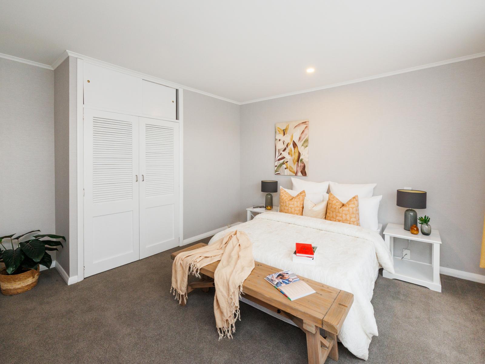 9 Bristol Crescent, Roslyn