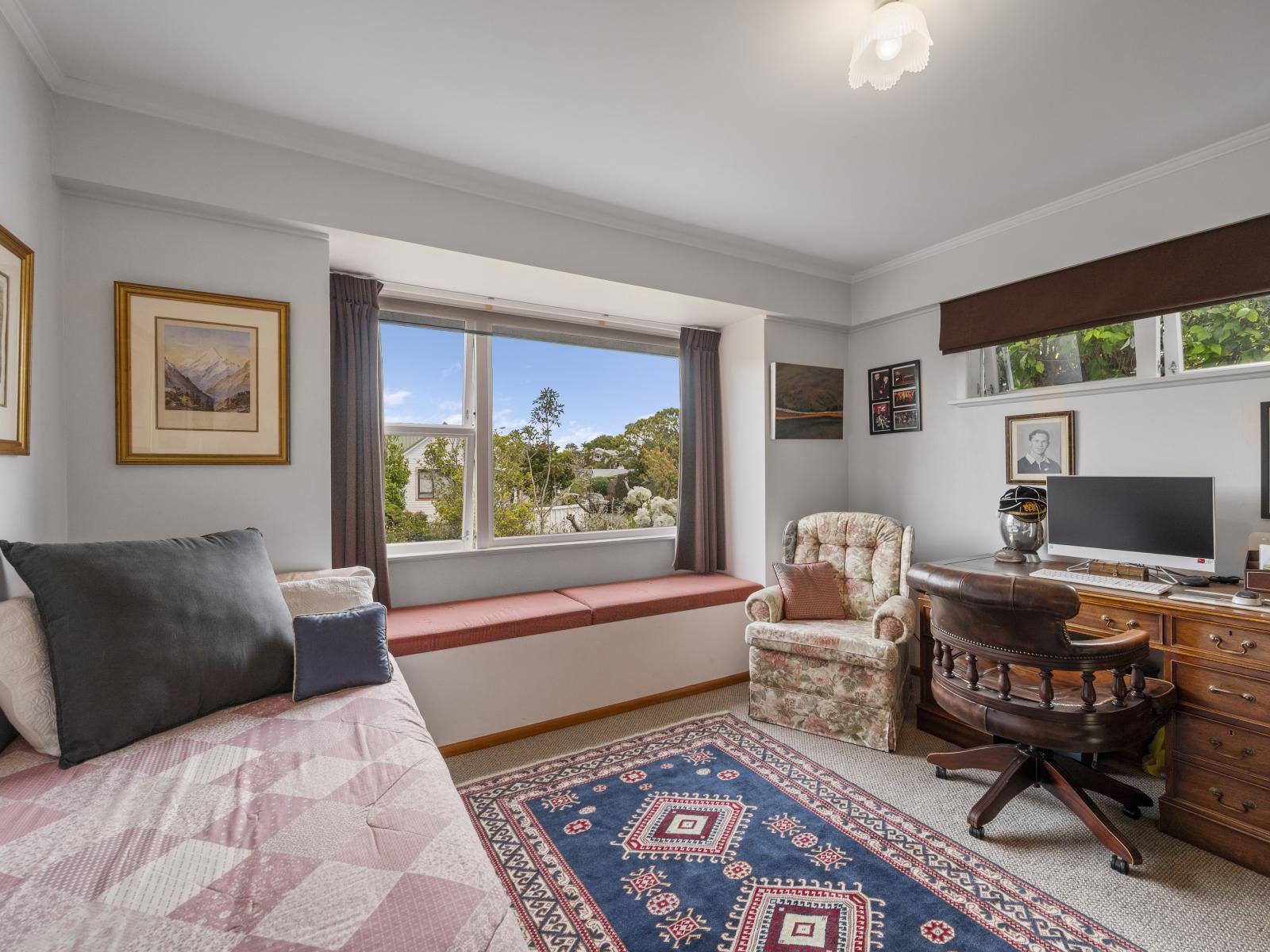 15A Enfield Road, Hospital Hill