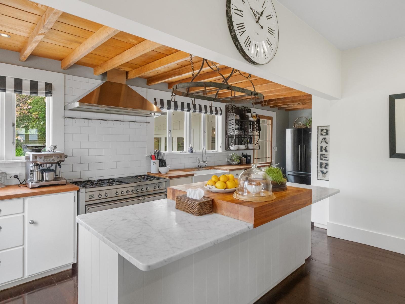 132 South Manakau Road , Manakau